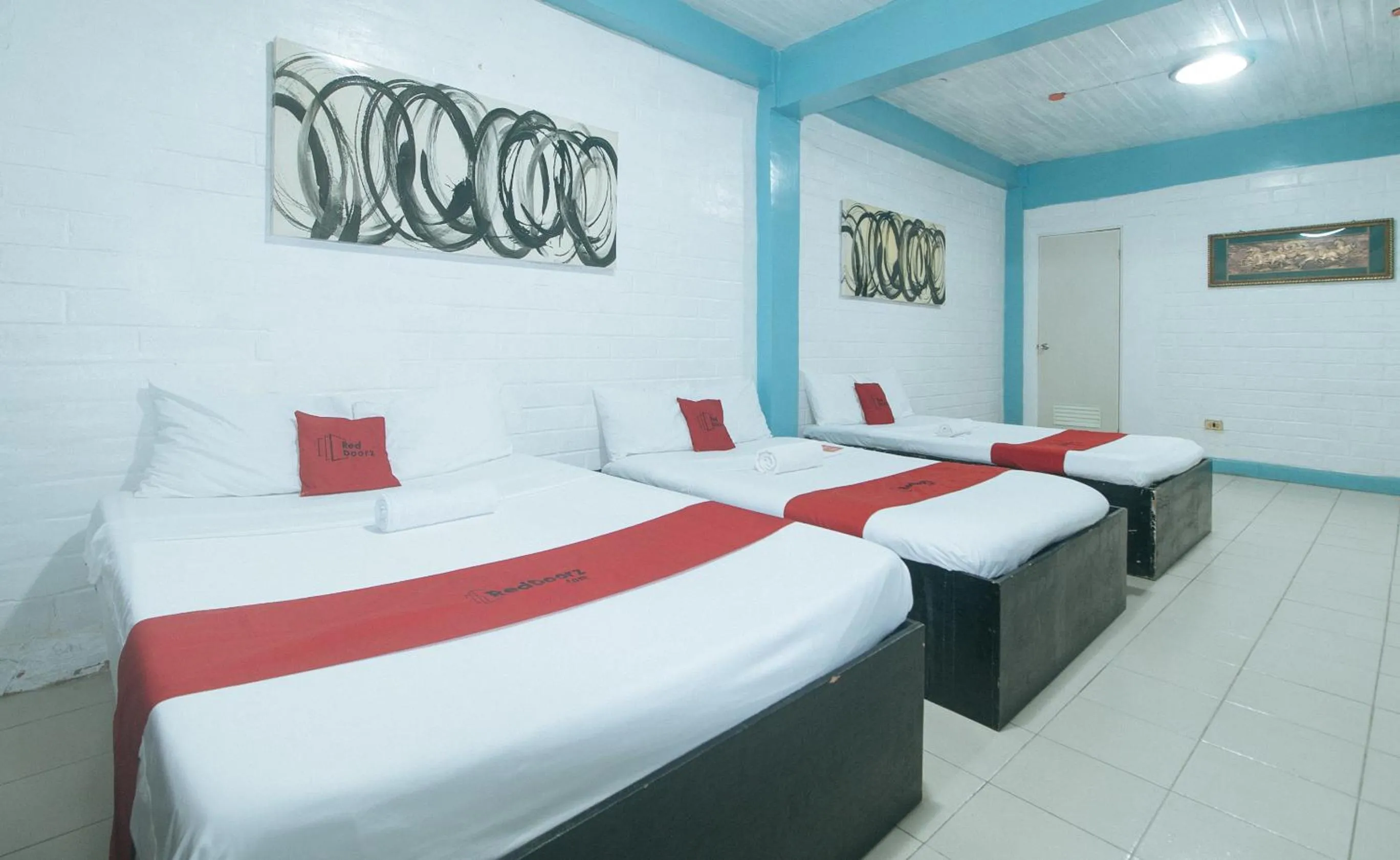 Bed in RedDoorz at La Maria Pension And Tourist Inn