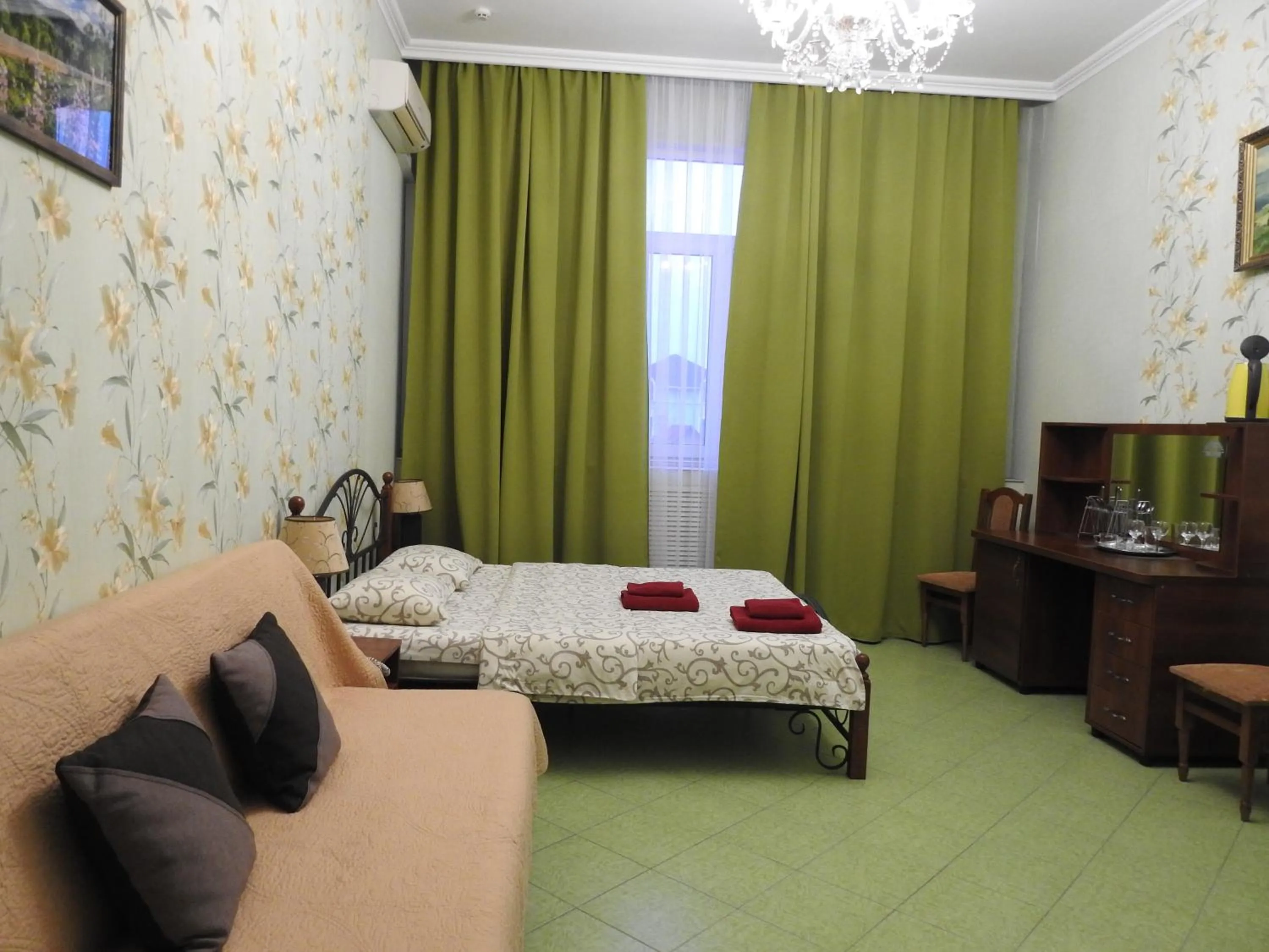 Voskhod Hotel