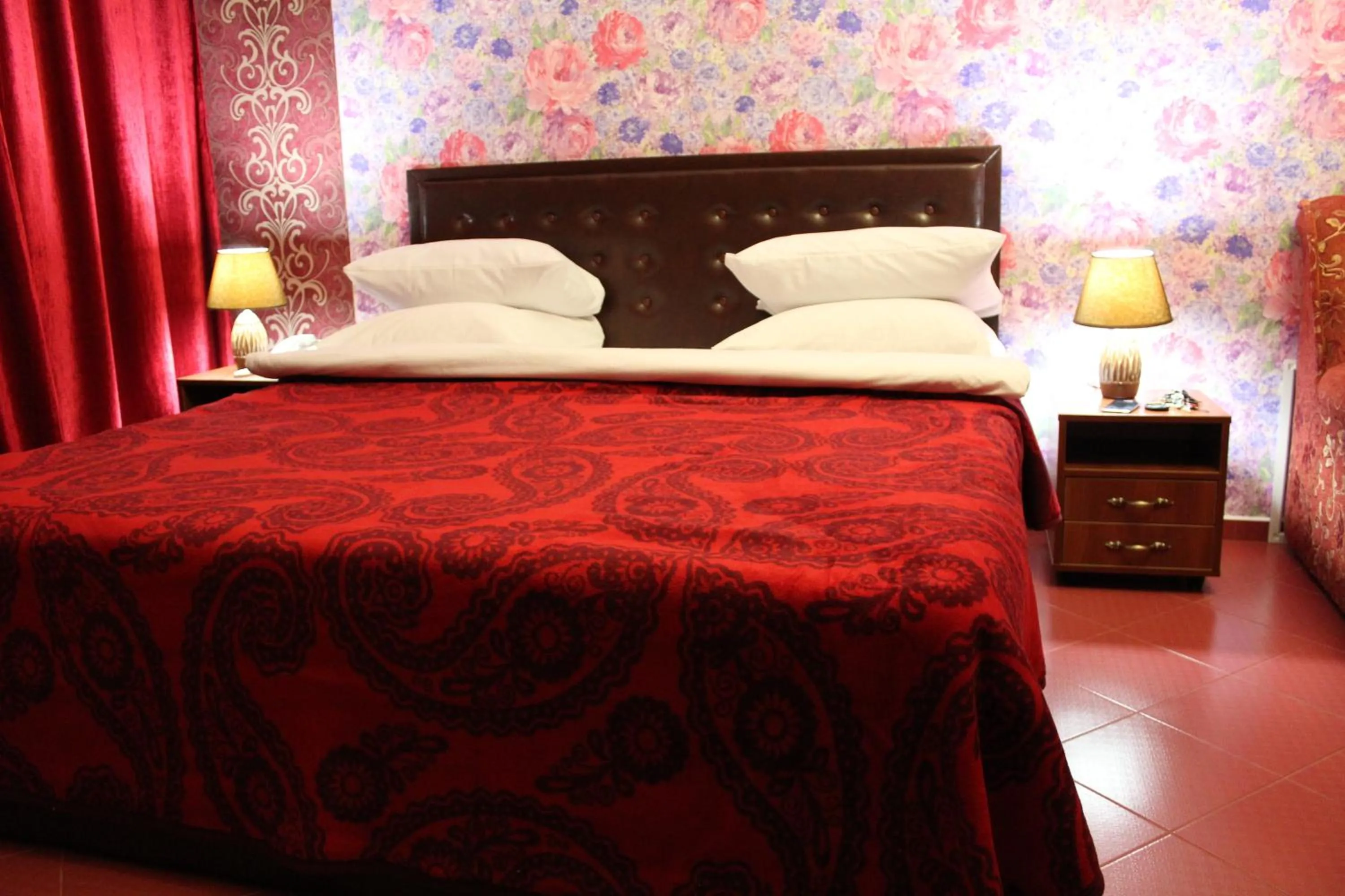 Voskhod Hotel
