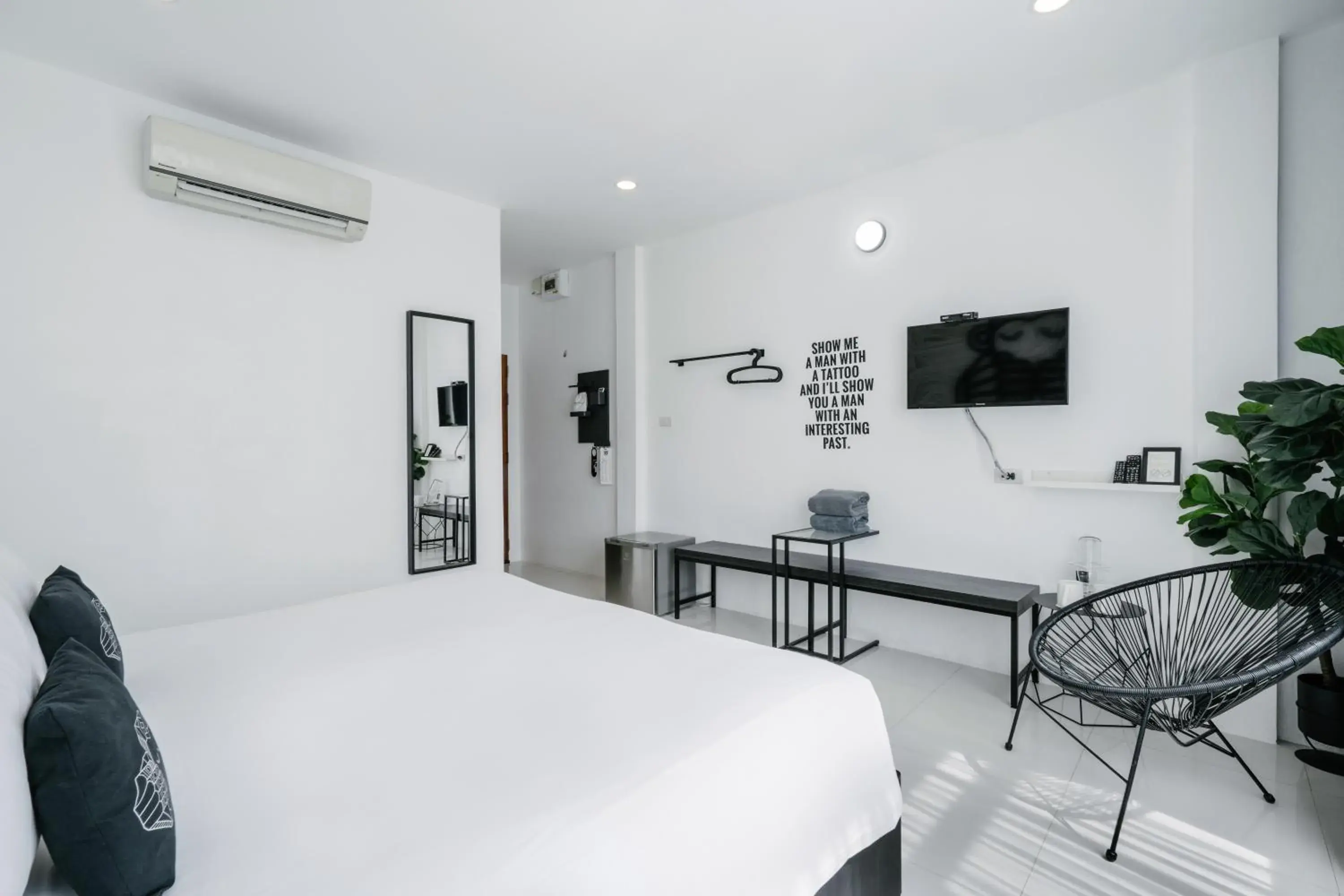 Bed in Blu Monkey Phi Phi Island Bed in Blu Monkey Phi Phi Island