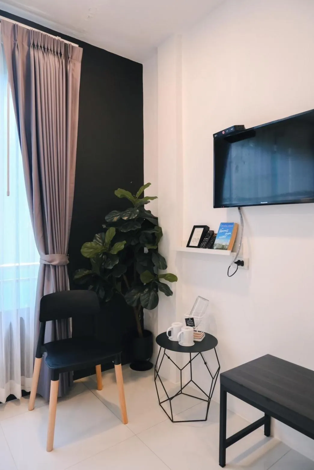 TV and multimedia in Blu Monkey Phi Phi Island