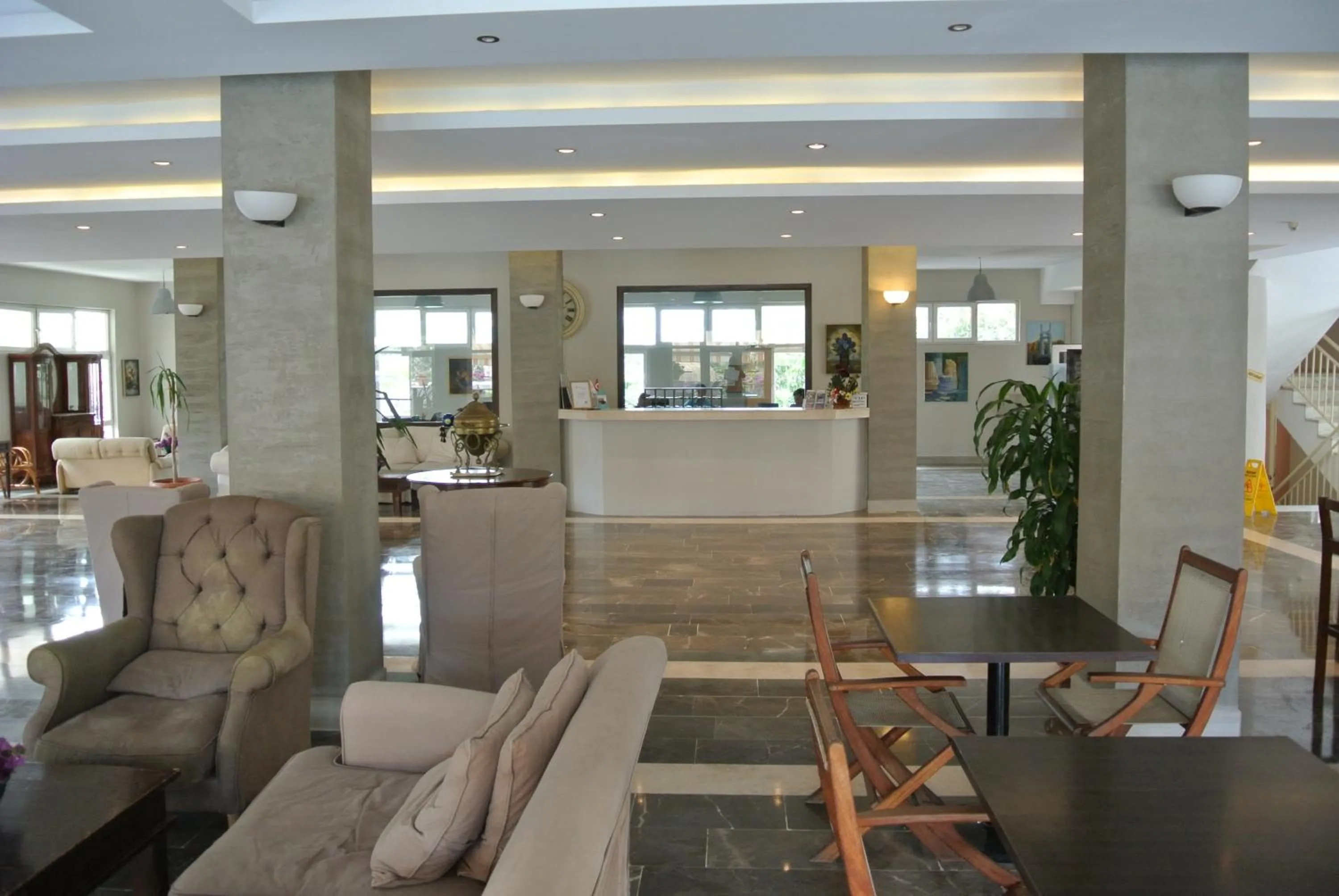 Lobby or reception in Begonville Hotel