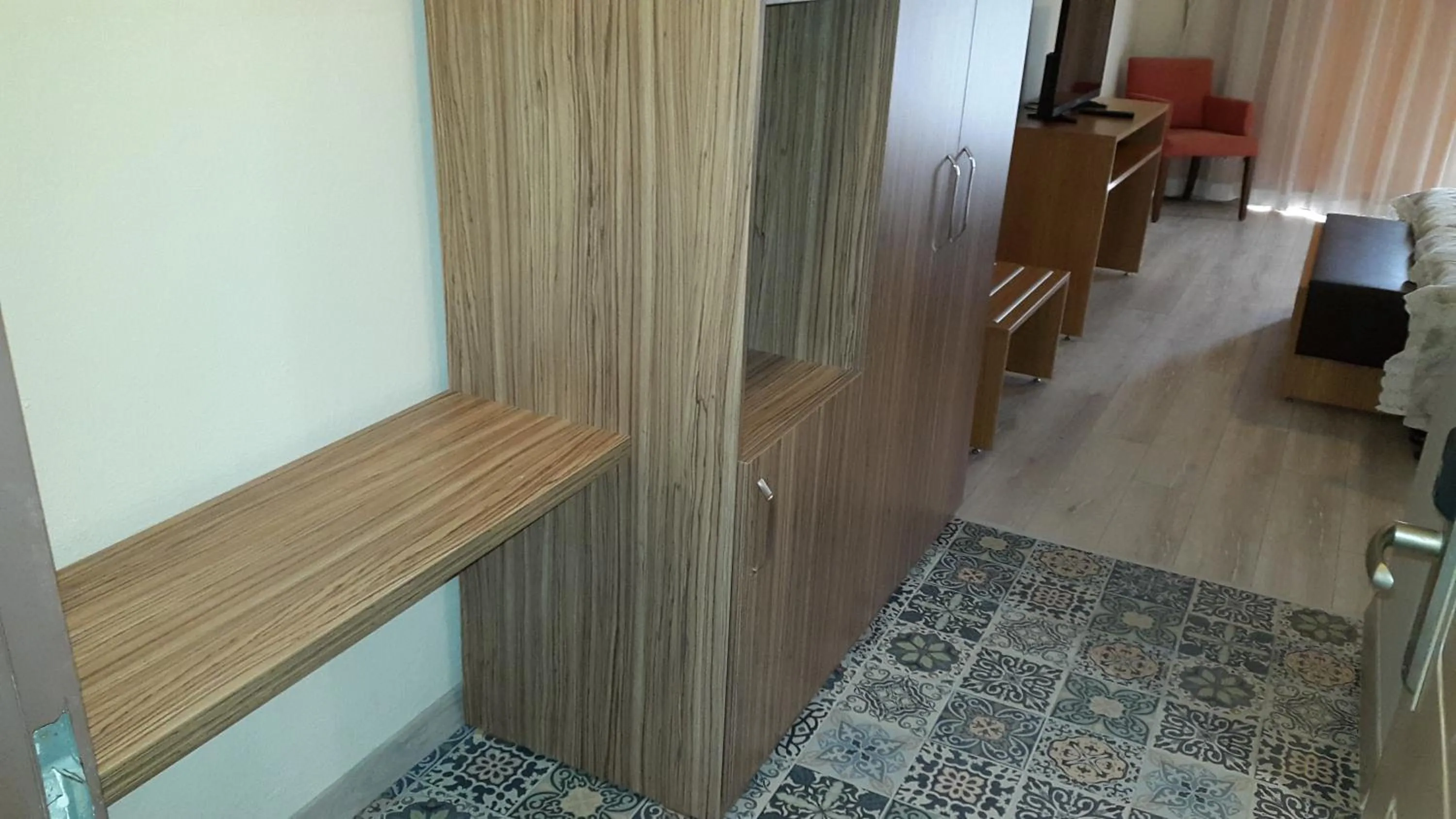 Photo of the whole room in Begonville Hotel