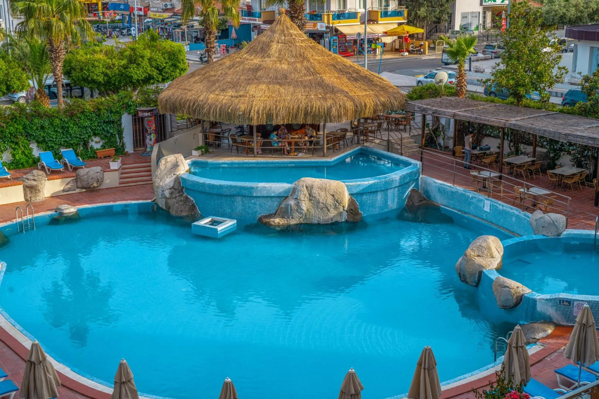 Lounge or bar in Begonville Hotel