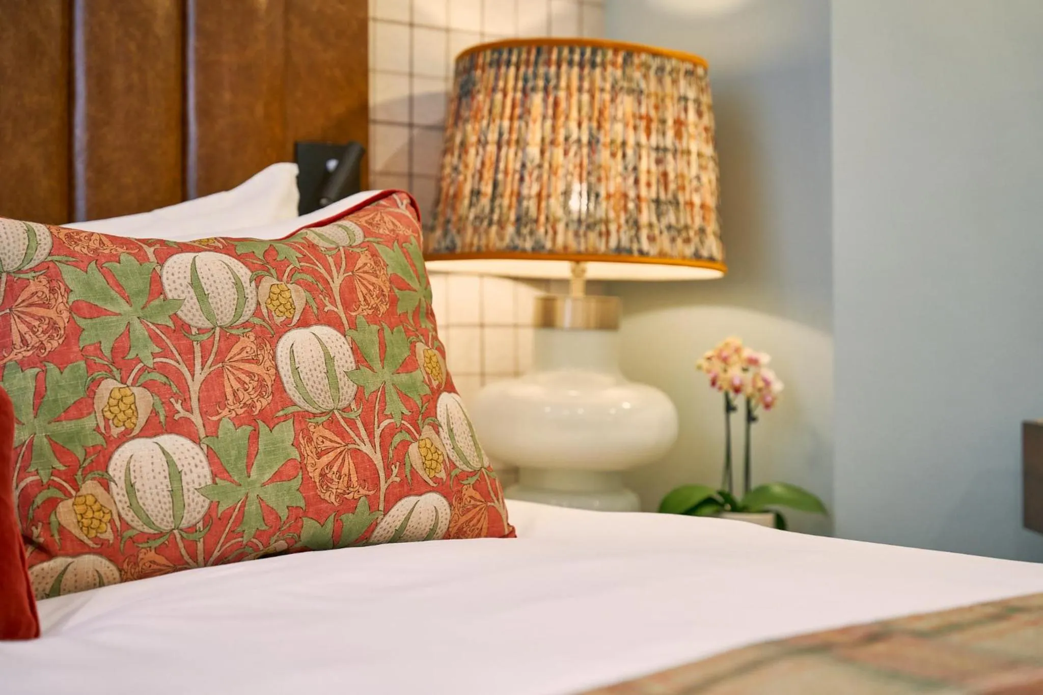 Bedroom, Bed in The Tophams Hotel