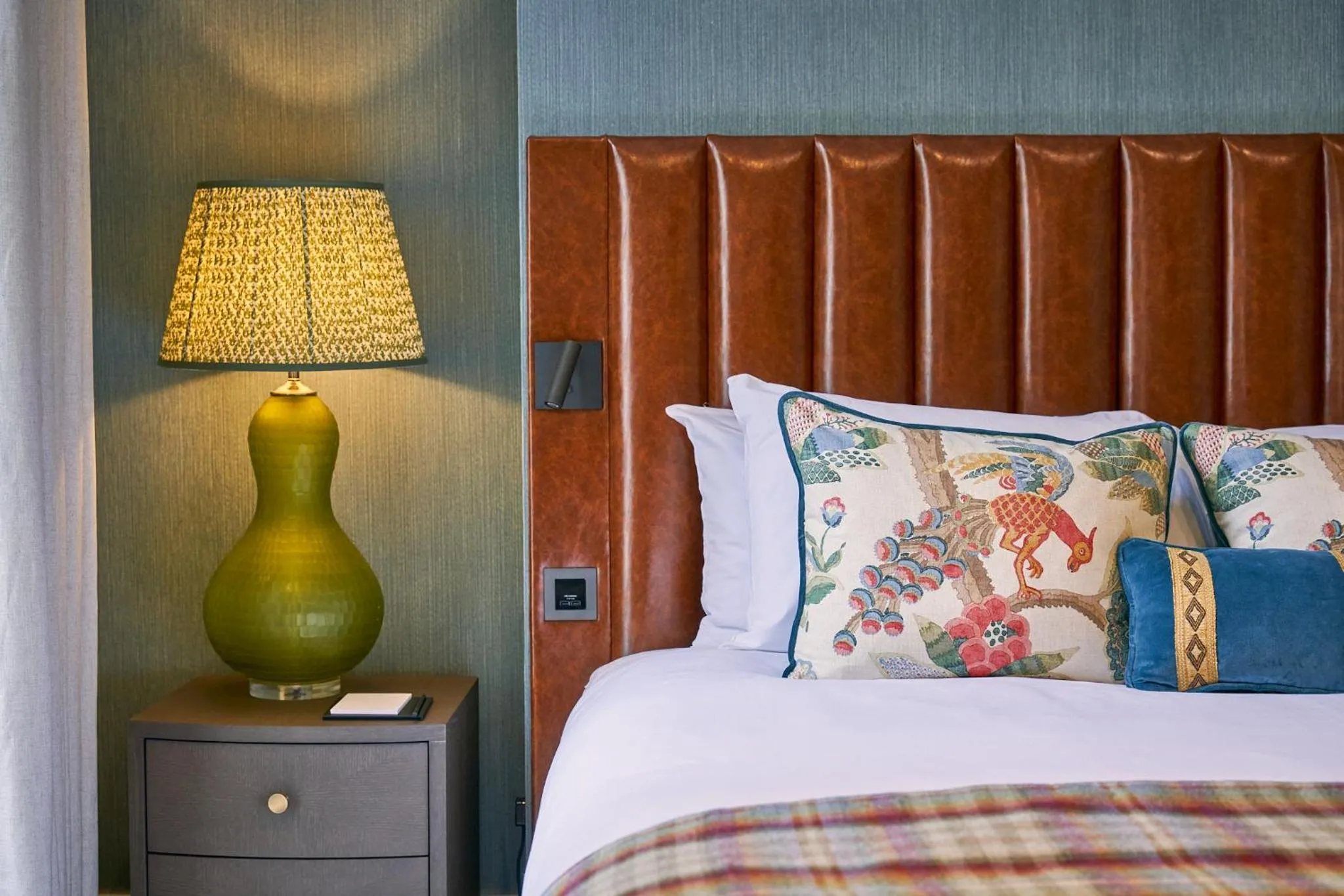 Bedroom, Bed in The Tophams Hotel