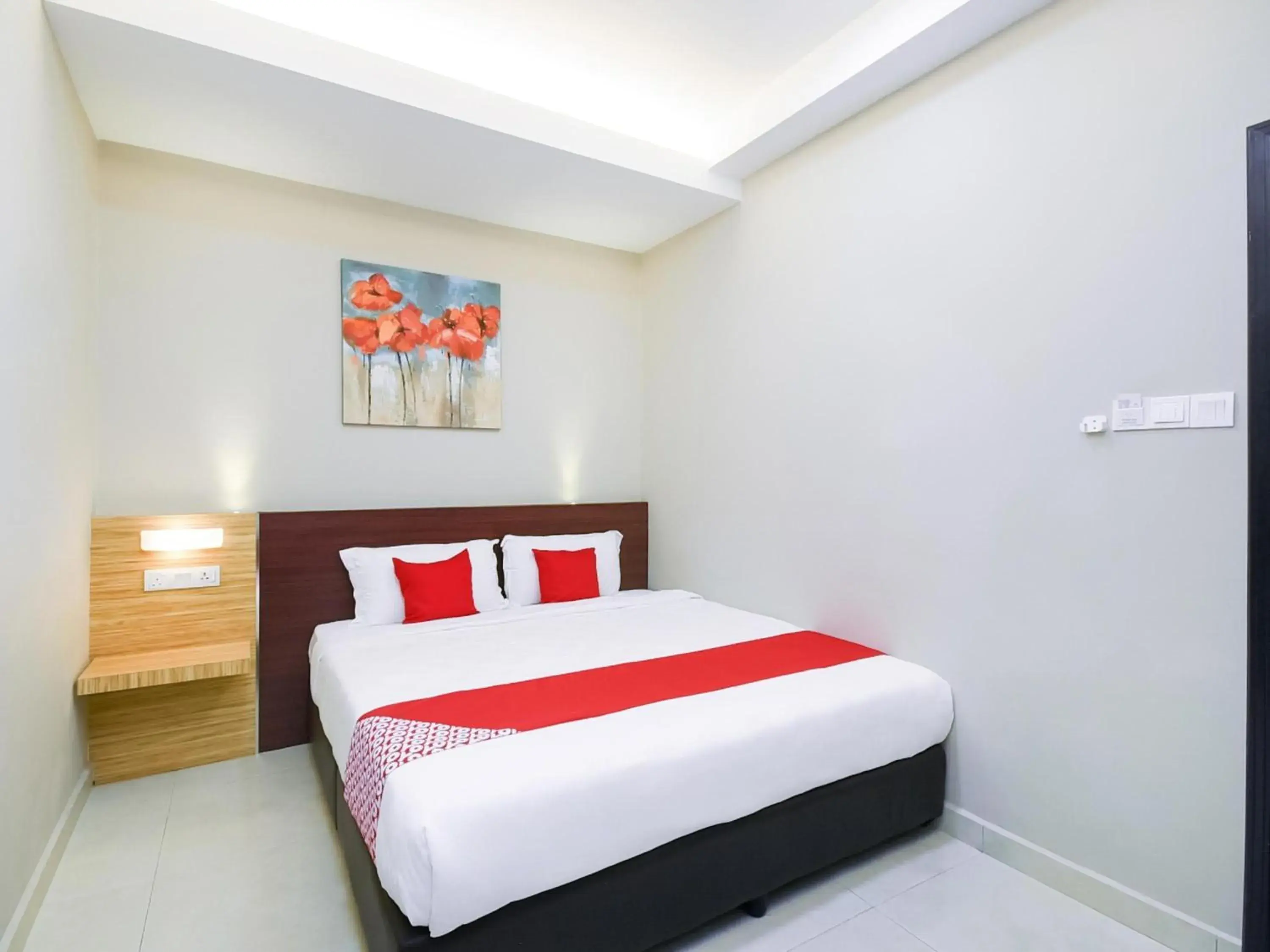 Photo of the whole room, Bed in Hotel O La Mirina Boutique Inn Photo of the whole room, Bed in Hotel O La Mirina Boutique Inn