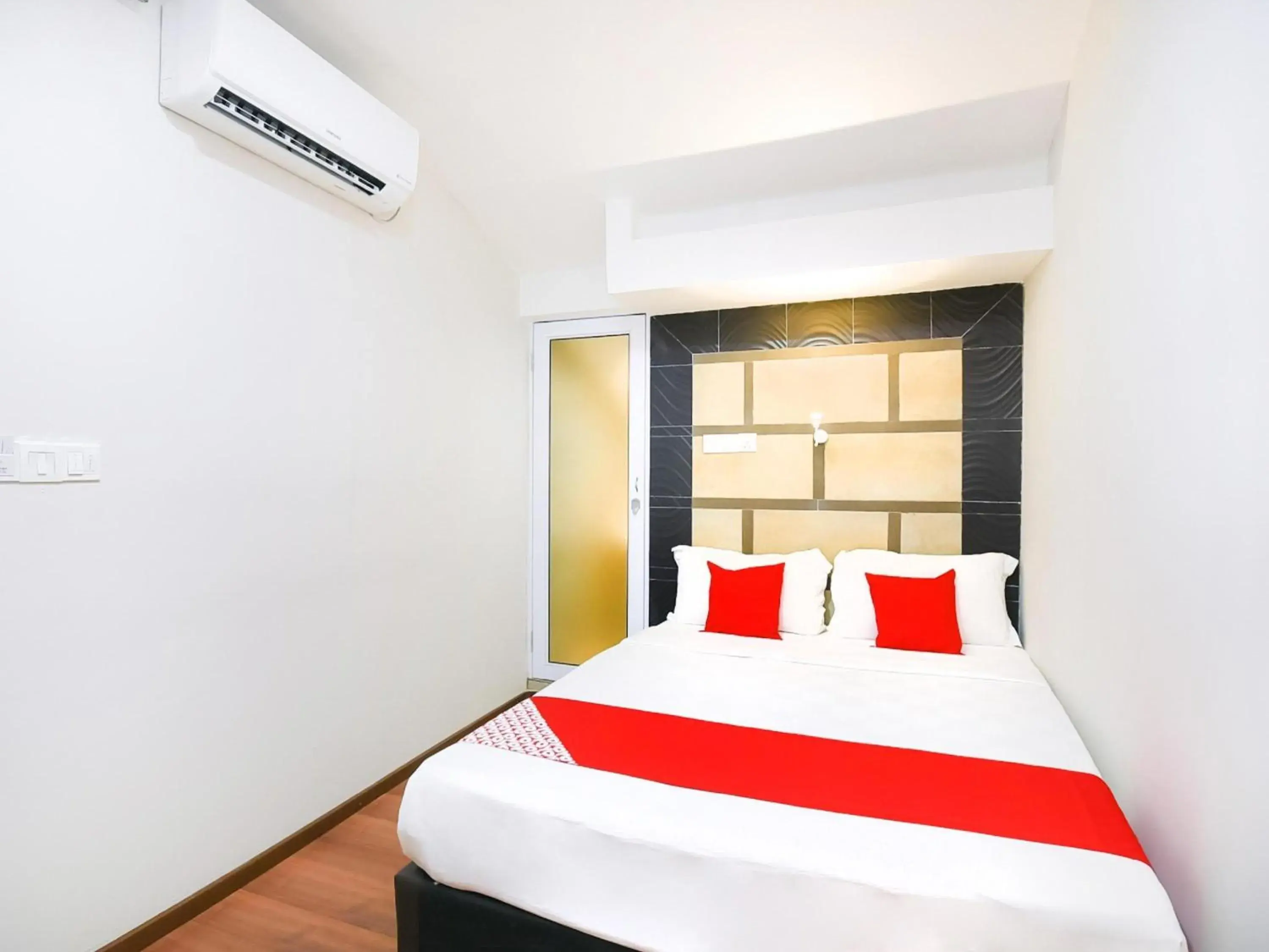 Photo of the whole room, Bed in Hotel O La Mirina Boutique Inn Photo of the whole room, Bed in Hotel O La Mirina Boutique Inn