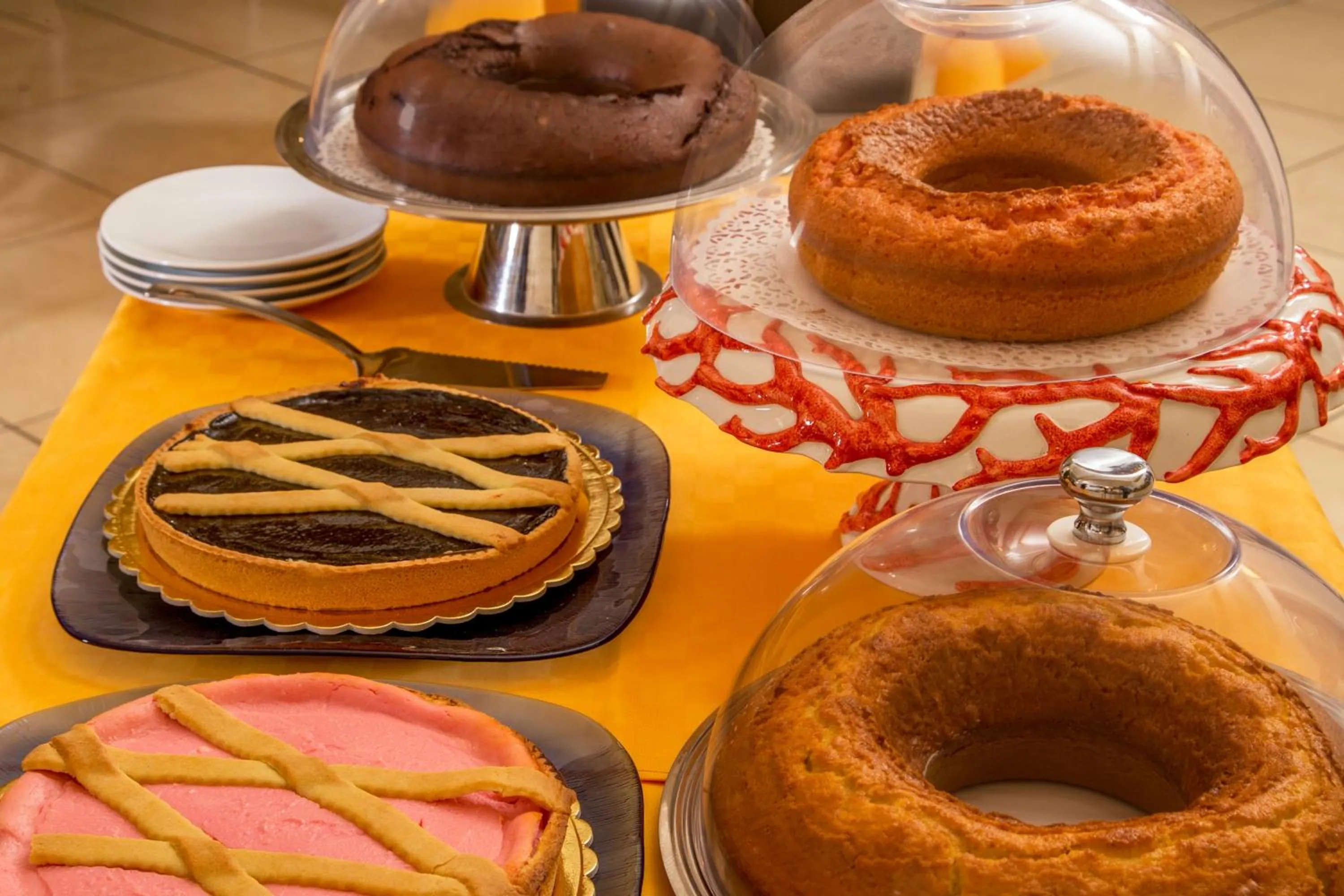 Buffet breakfast in Hotel Corallo