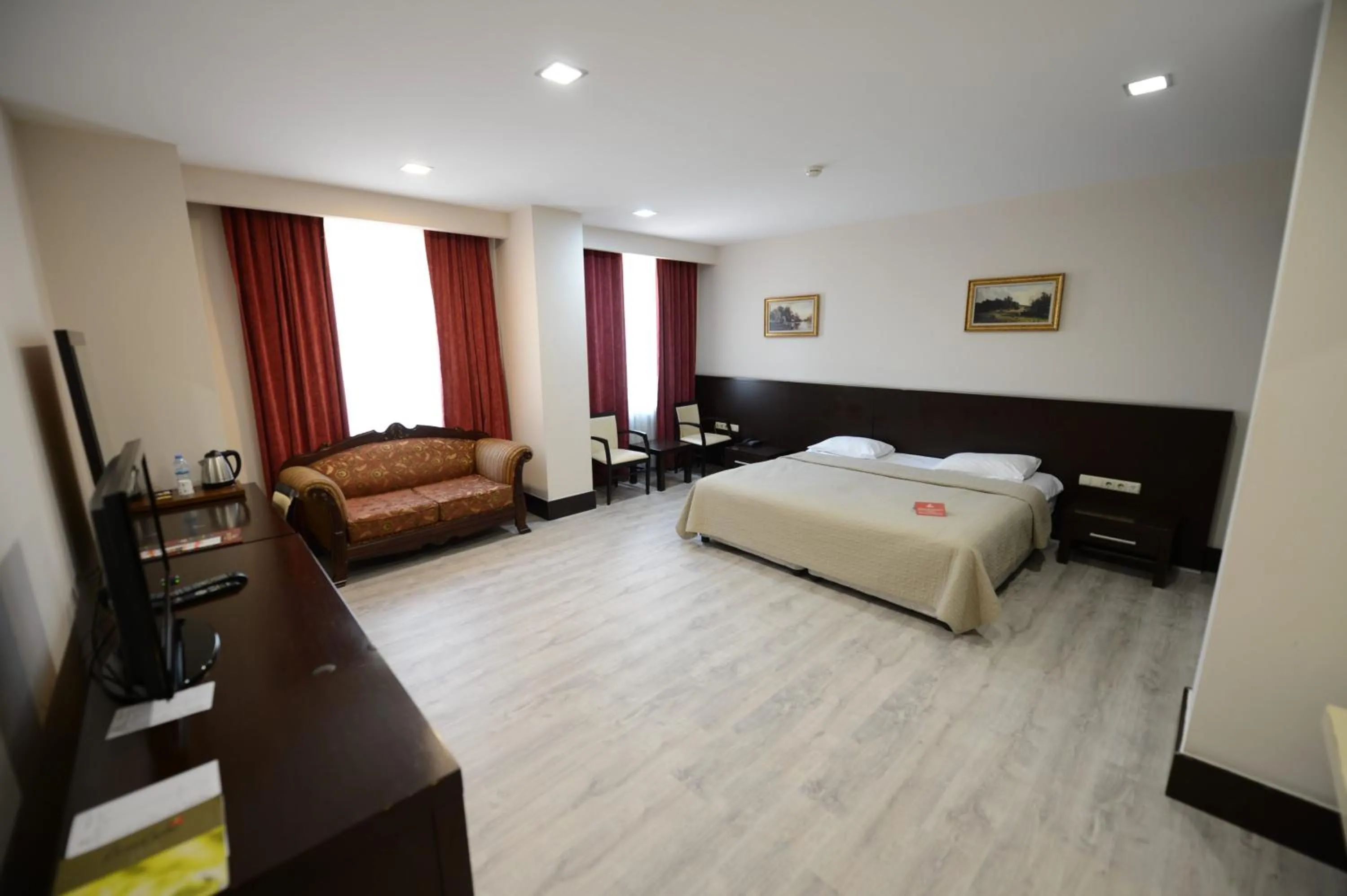 Bed in Arsan Otel