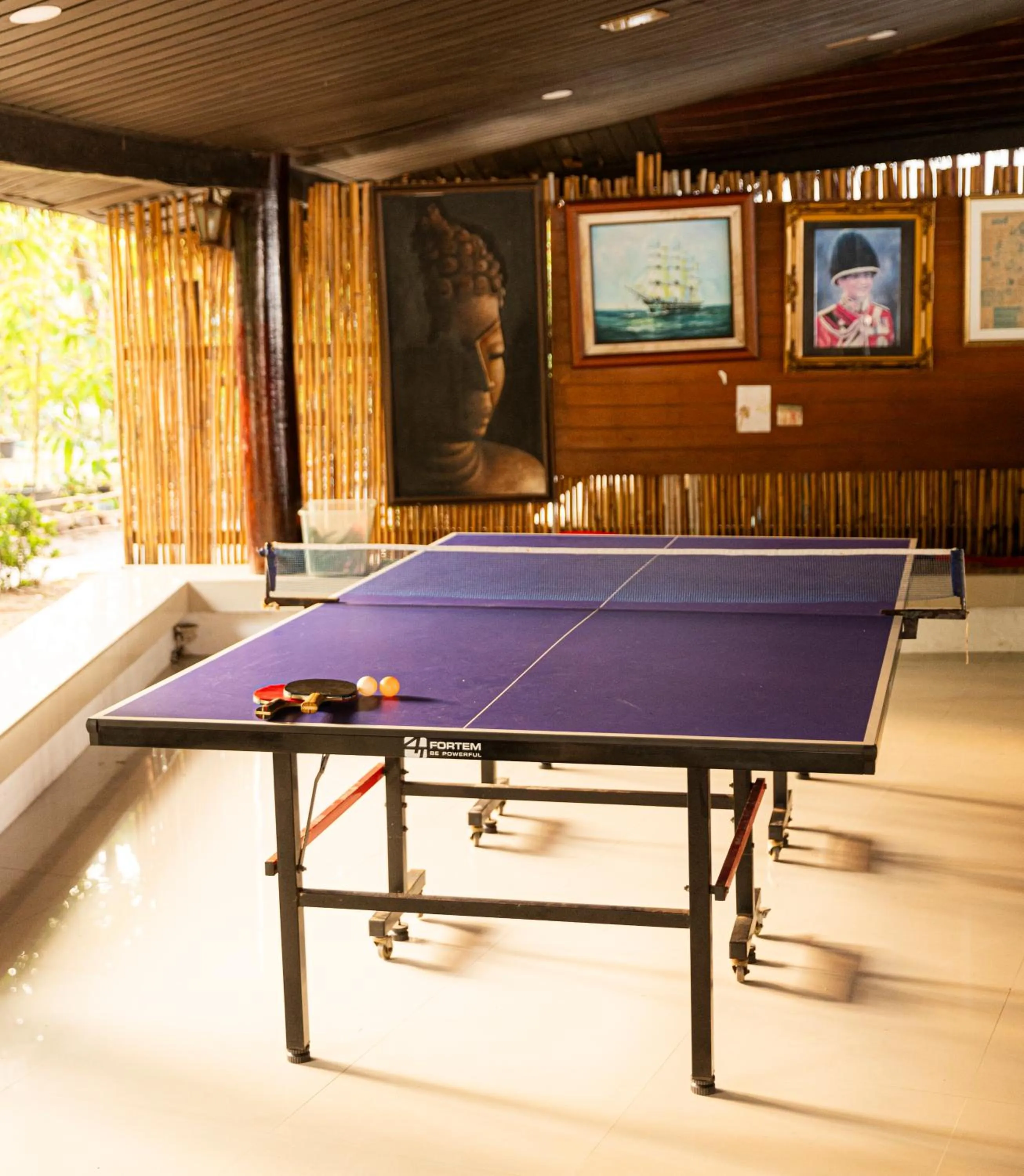 Lipa Lodge Beach Resort