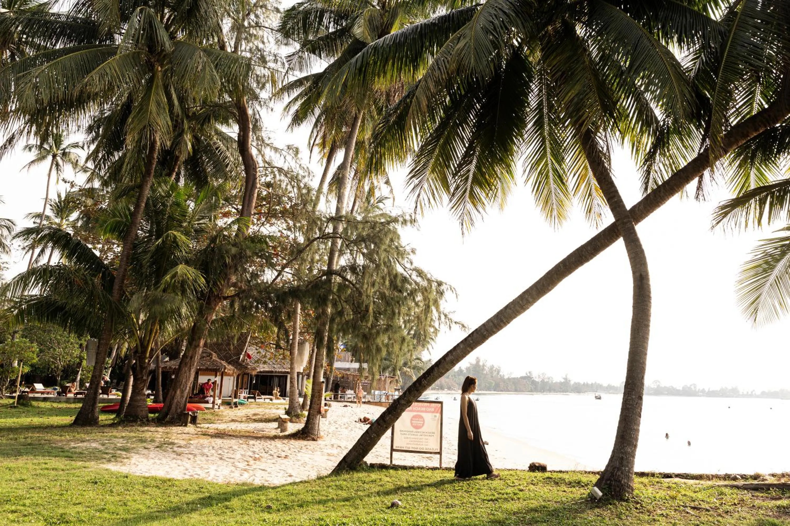 Lipa Lodge Beach Resort