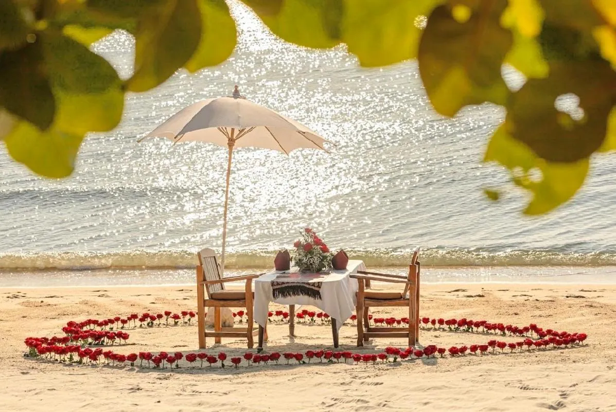 Lipa Lodge Beach Resort