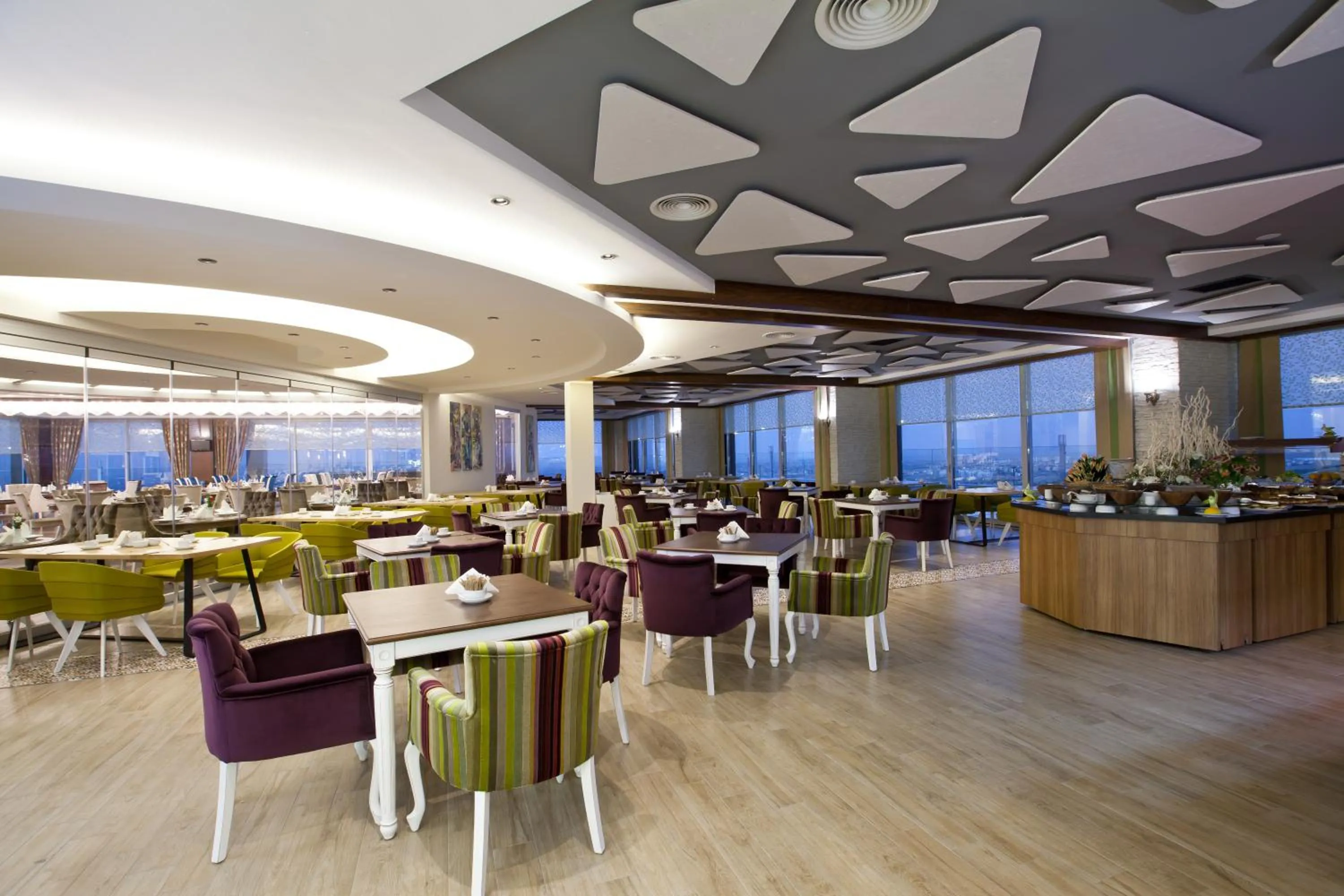 Restaurant/places to eat in Grand Altuntas Hotel