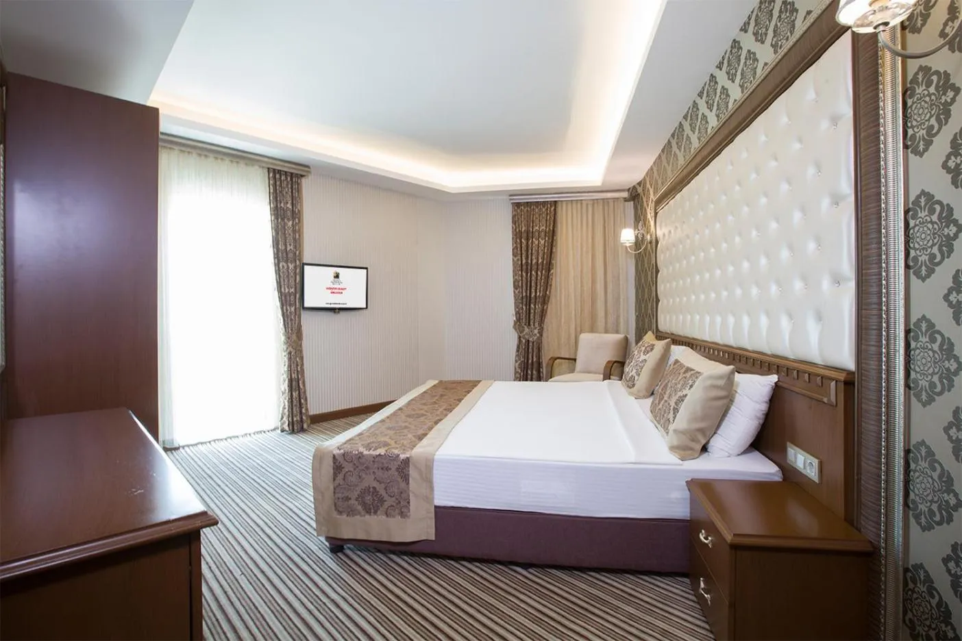 Bedroom, Bed in Grand Altuntas Hotel