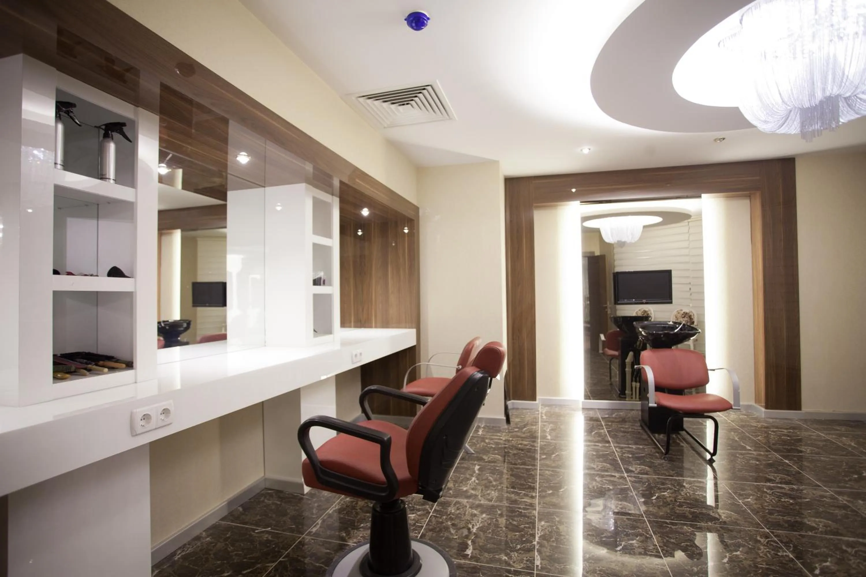 On-site shops in Grand Altuntas Hotel