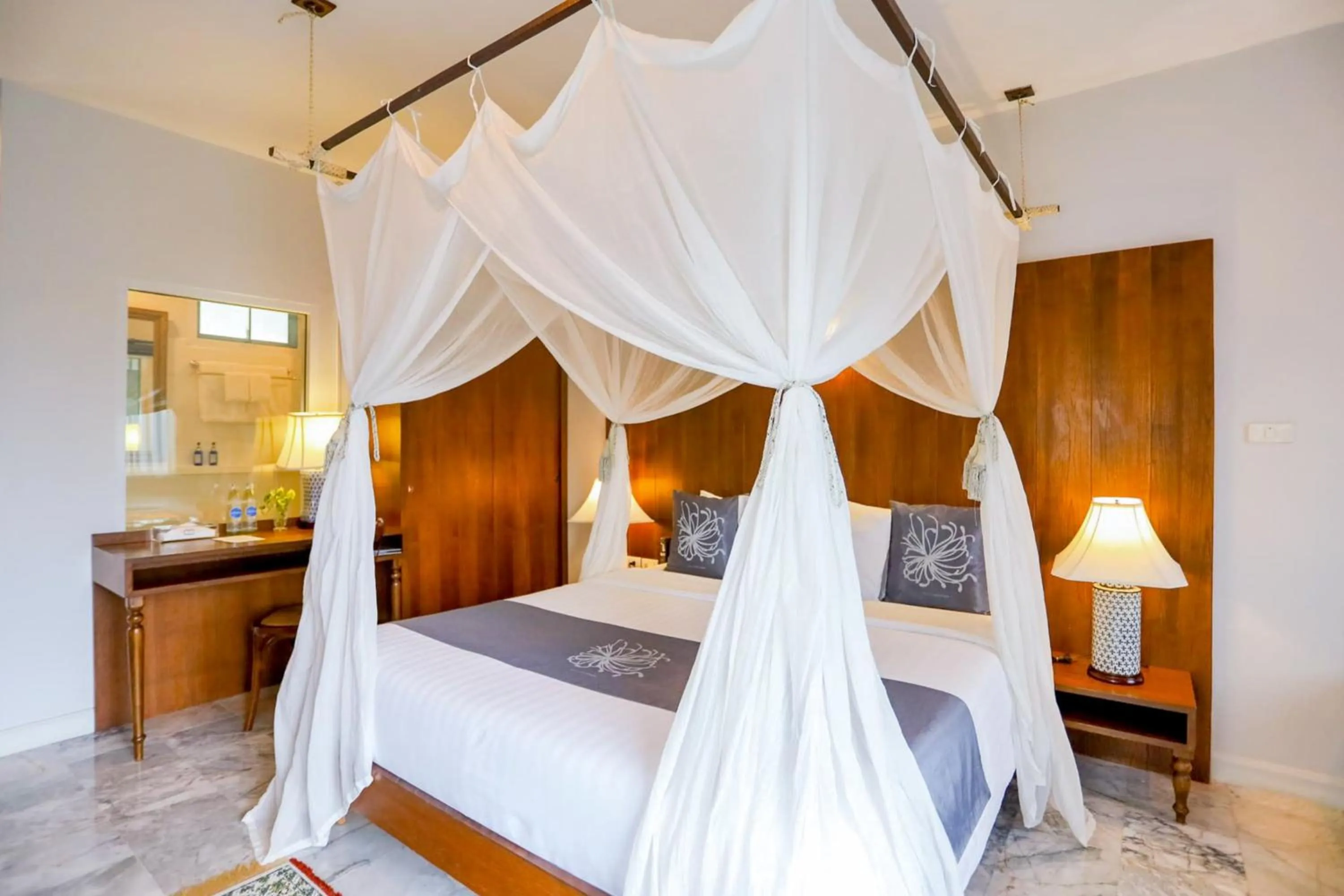 Bedroom, Bed in Villa Amphawa