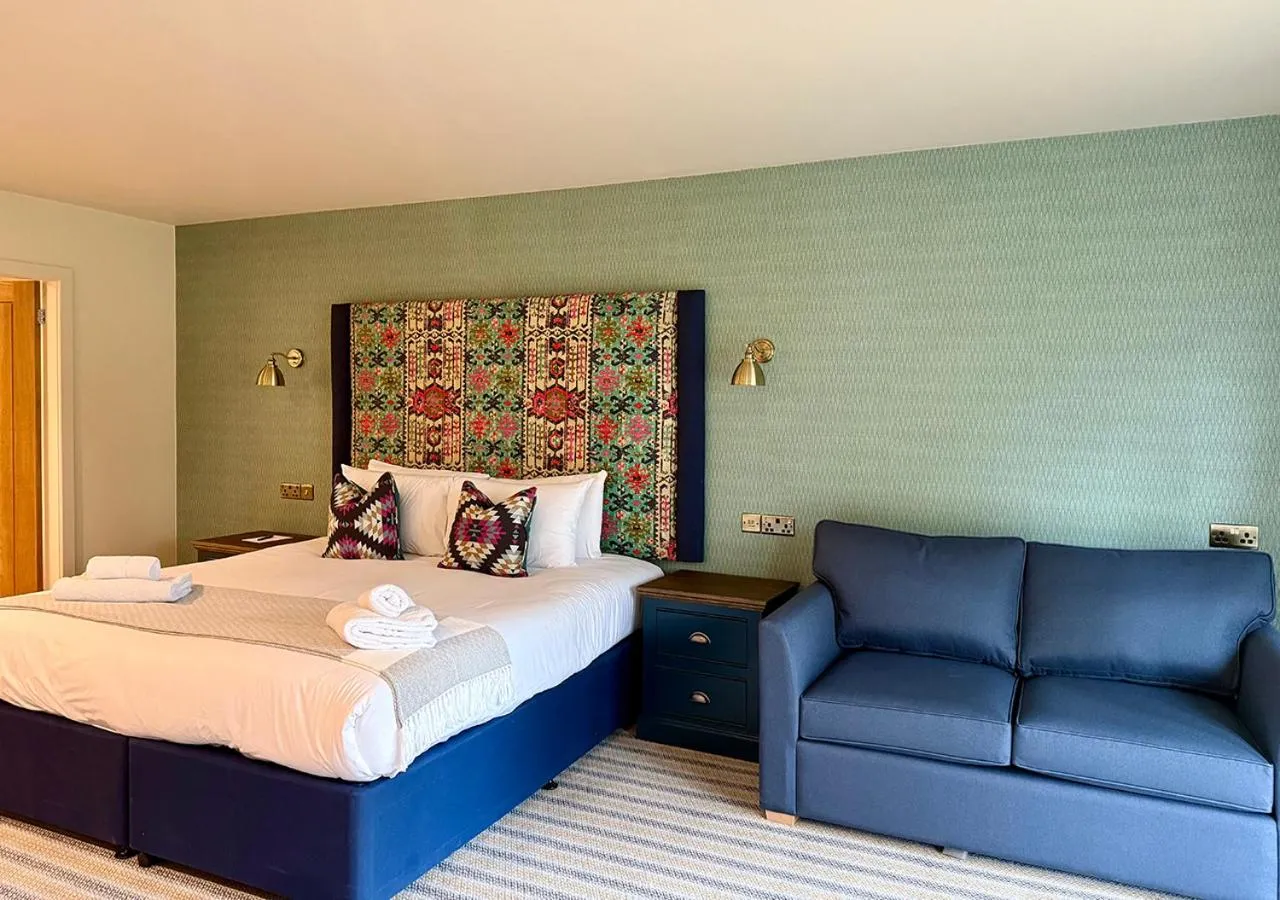 Bed in Great Hallingbury Manor & Lodges London Stansted