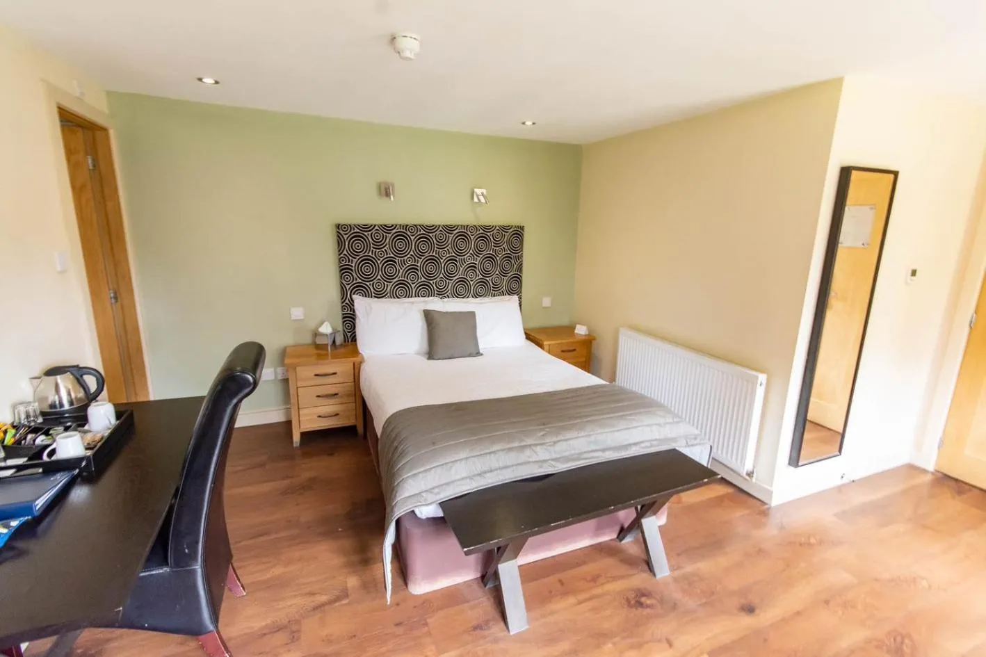 Bed in Great Hallingbury Manor & Lodges London Stansted