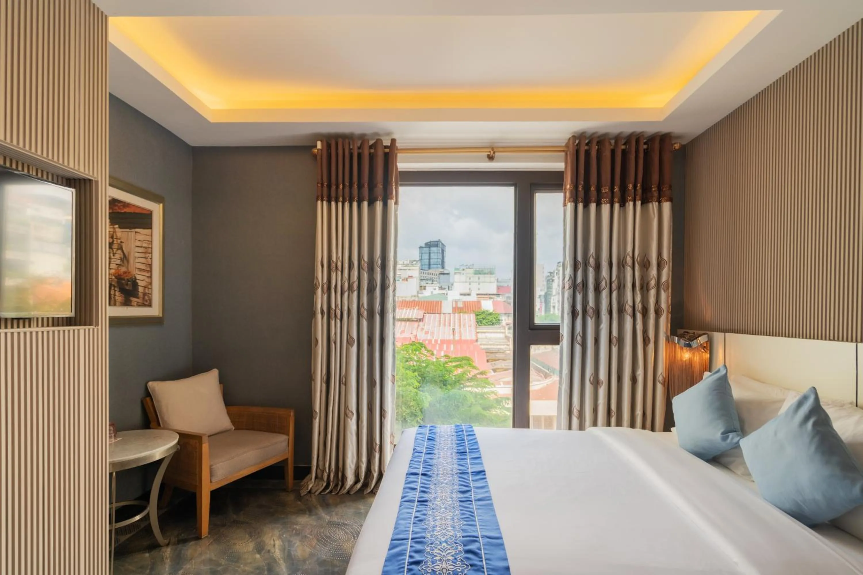 Bed in A&EM Phan Boi Chau