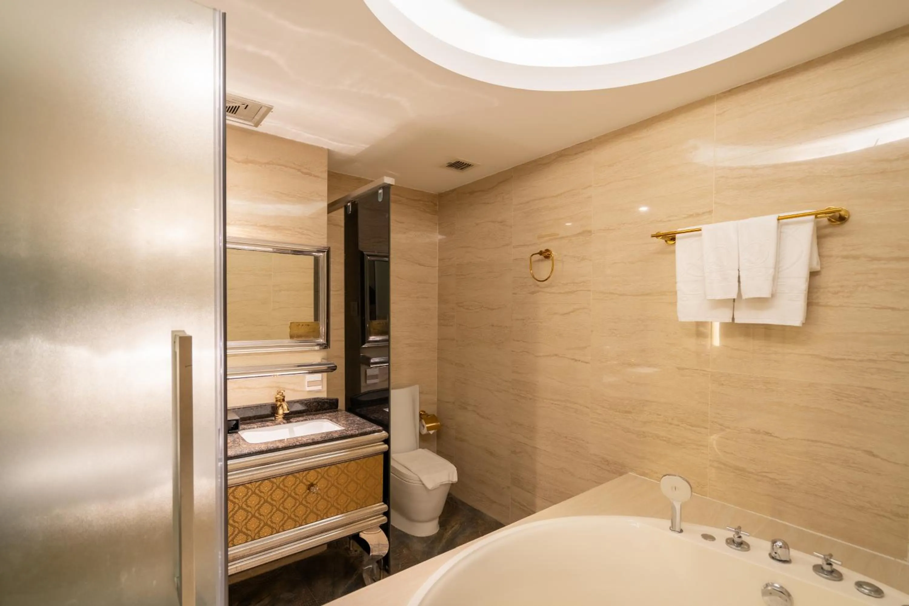 Bathroom in A&EM Phan Boi Chau