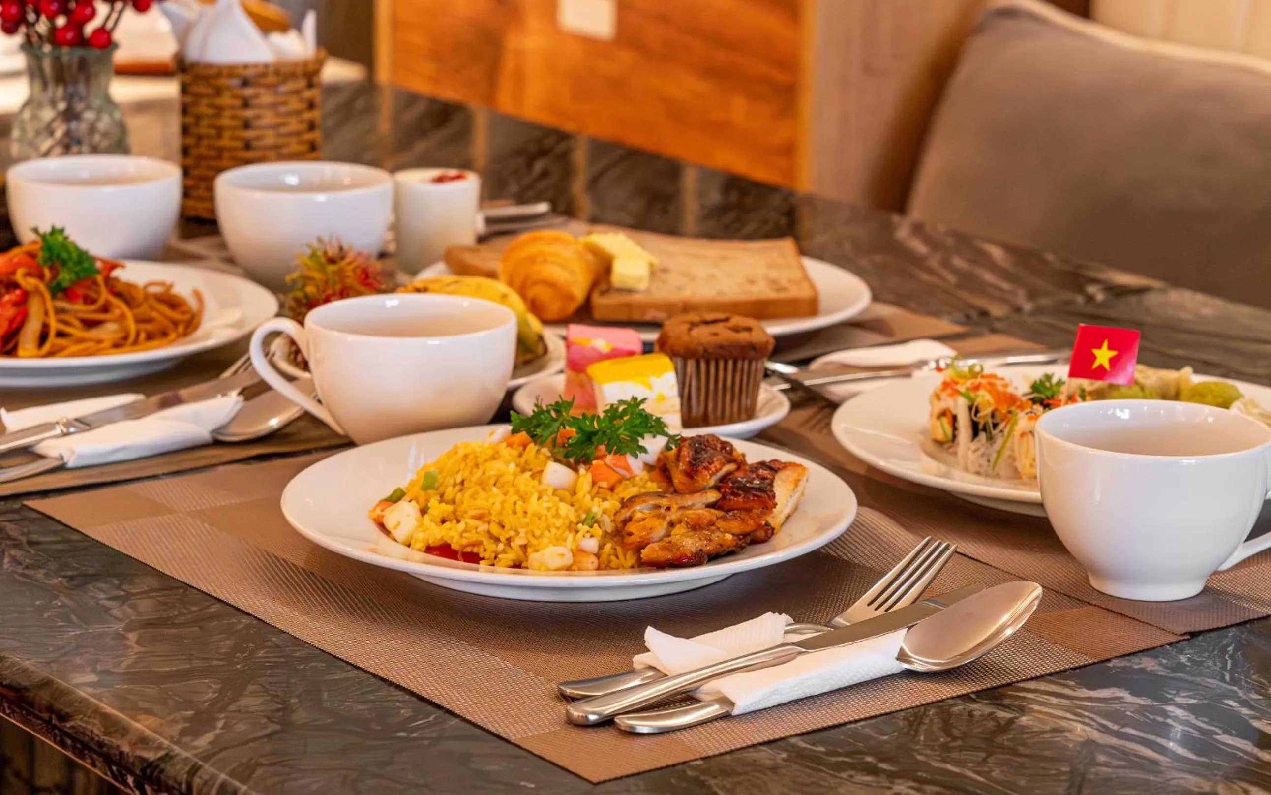 Breakfast in A&EM Phan Boi Chau