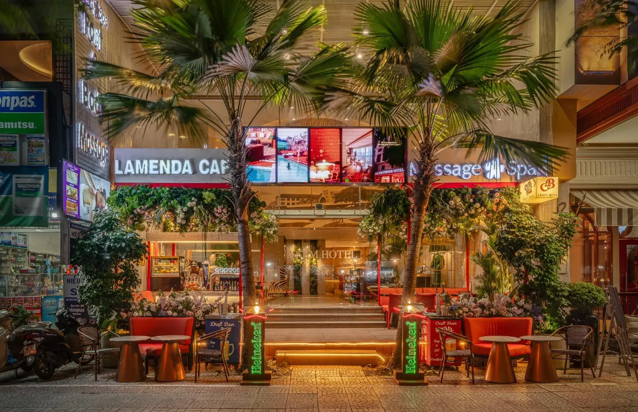 Lounge or bar in A&EM Phan Boi Chau Lounge or bar in A&EM Phan Boi Chau