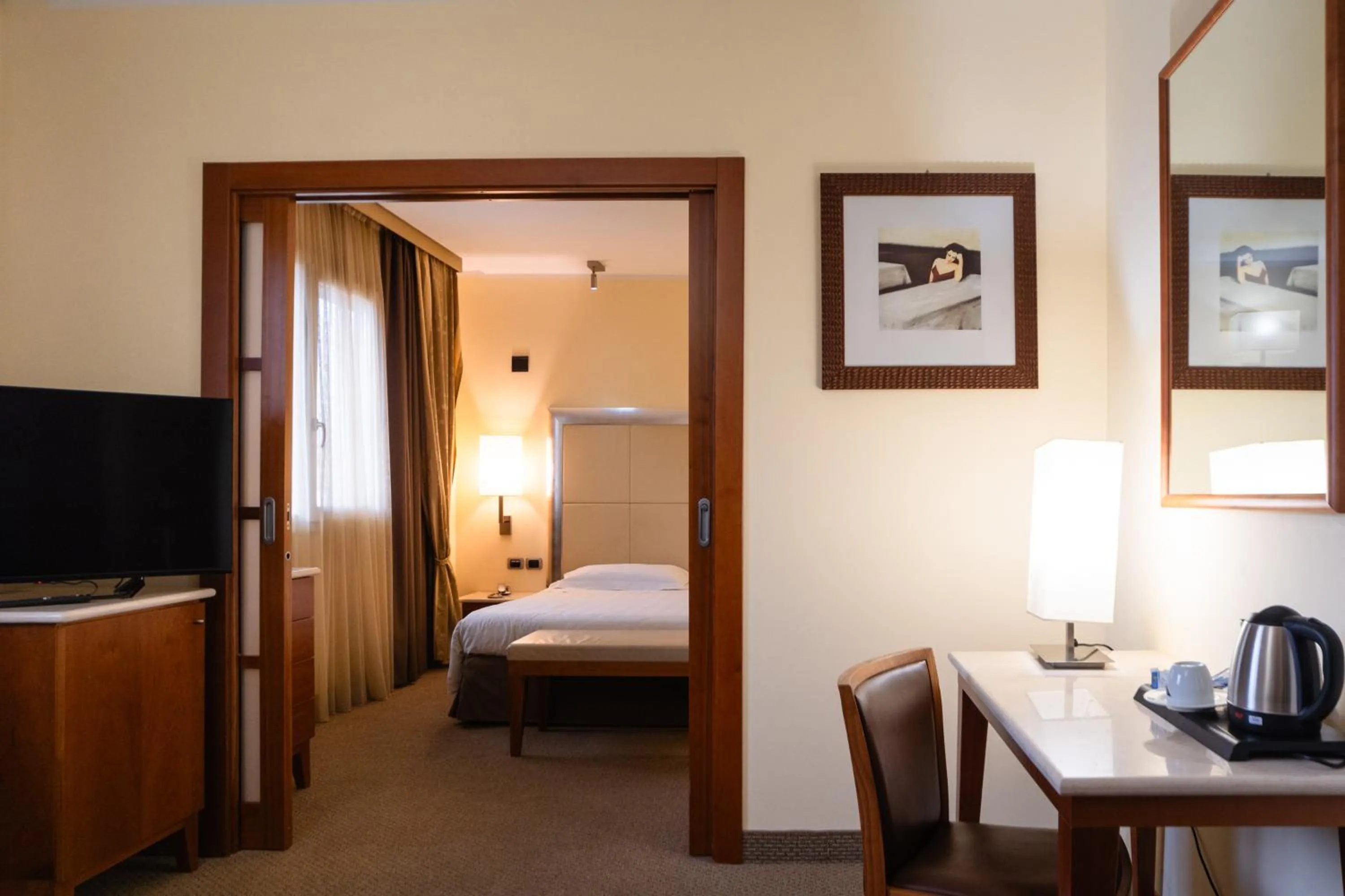 Bed in Hotel Airone - Ombrellone incluso al bagno Dolce Vita a Marina dal 1 giugno al 28 settembre