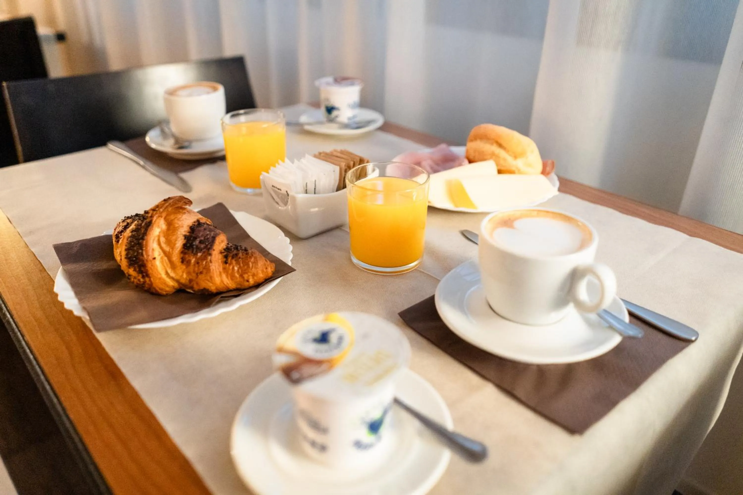 Breakfast in Hotel Airone - Ombrellone incluso al bagno Dolce Vita a Marina dal 1 giugno al 28 settembre