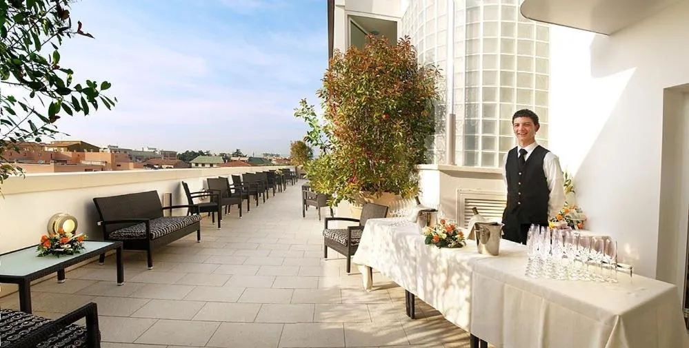 Balcony/Terrace in Hotel Airone - Ombrellone incluso al bagno Dolce Vita a Marina dal 1 giugno al 28 settembre