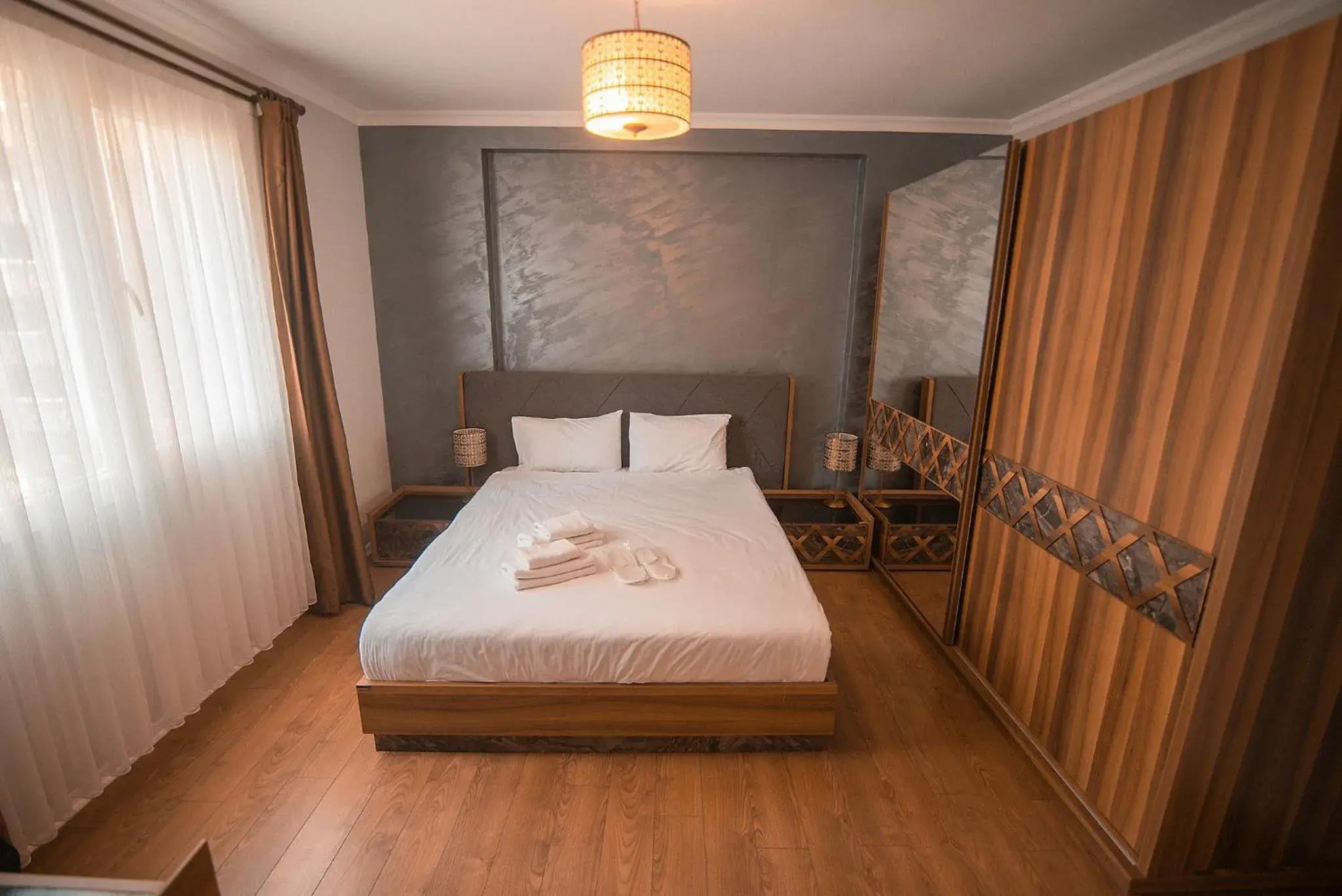 Three-Bedroom Suite with Panoramic View in Royal Comfort Hotel Three-Bedroom Suite with Panoramic View in Royal Comfort Hotel