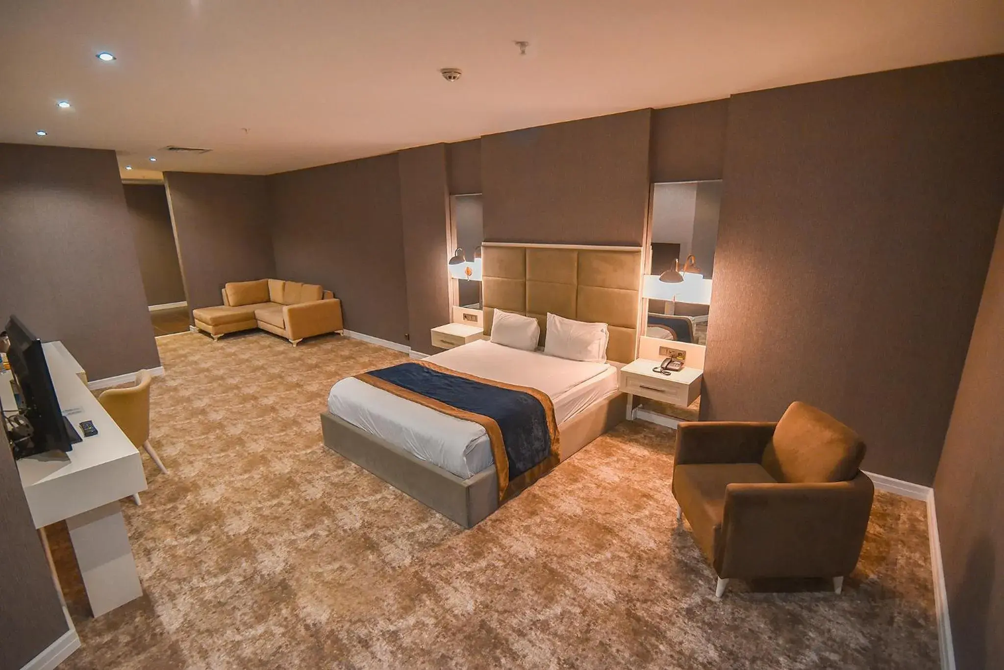 Standard Double Room in Royal Comfort Hotel Standard Double Room in Royal Comfort Hotel