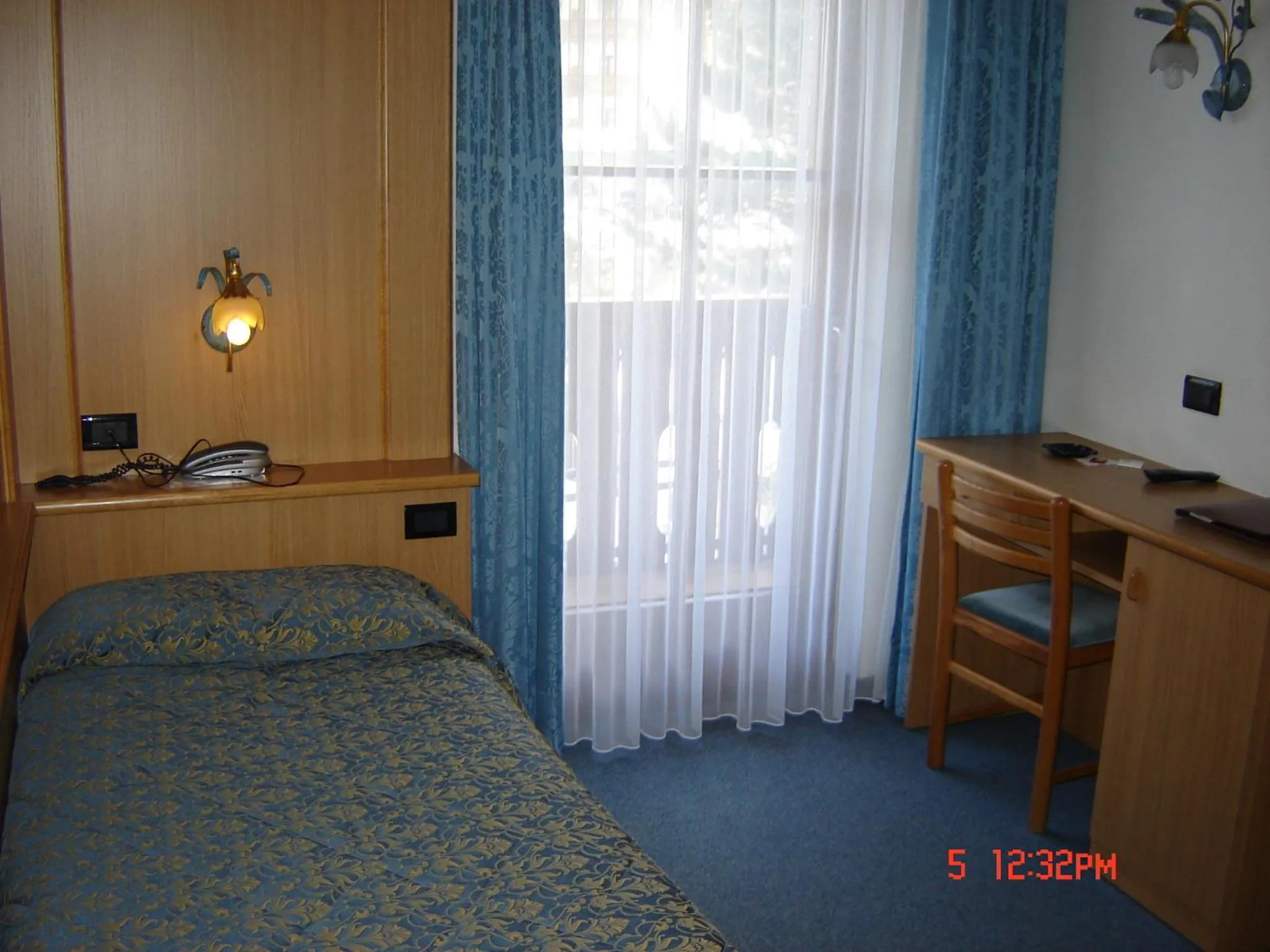 Bed in Hotel Stella Alpina