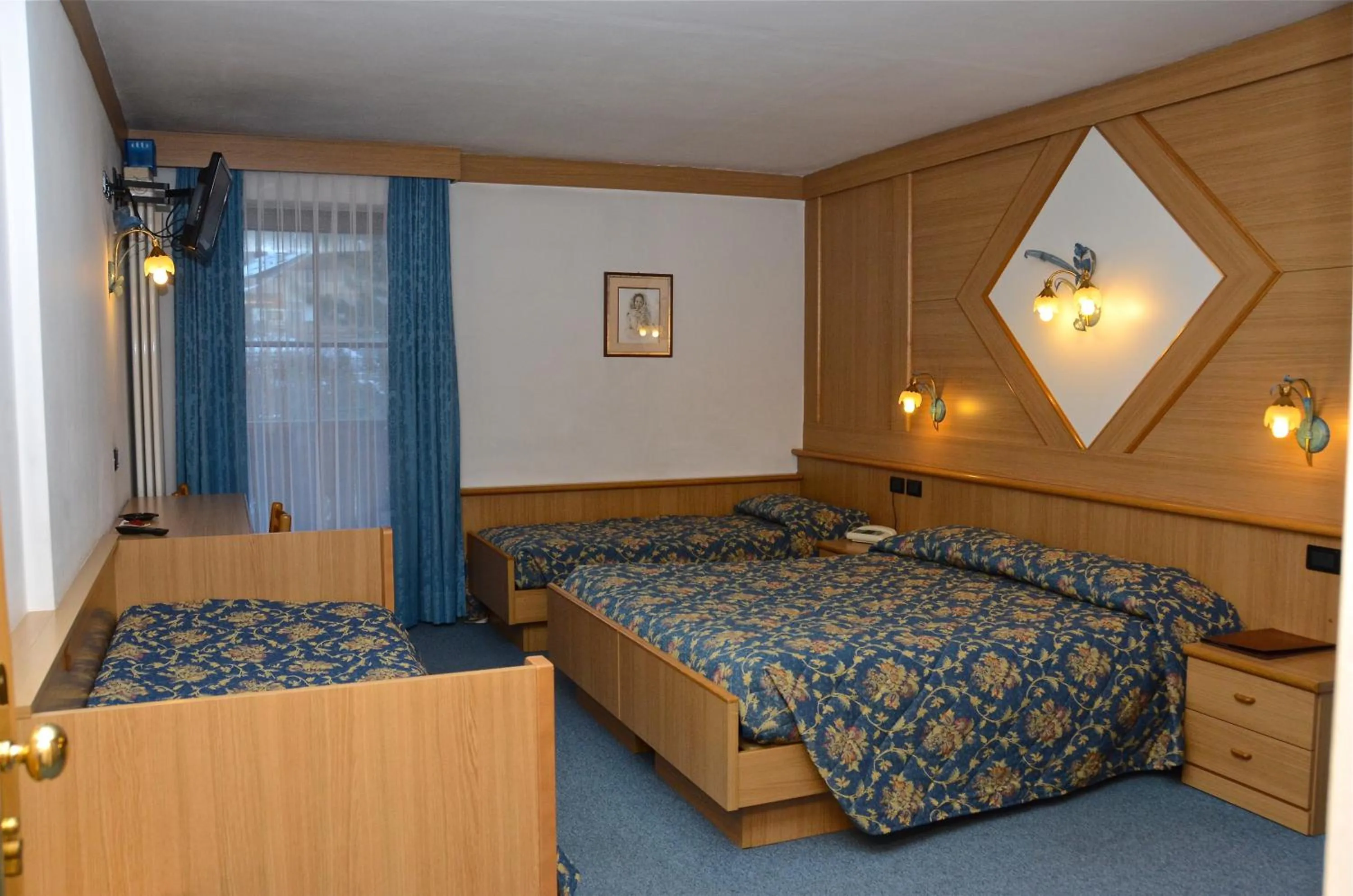 Bedroom, Bed in Hotel Stella Alpina