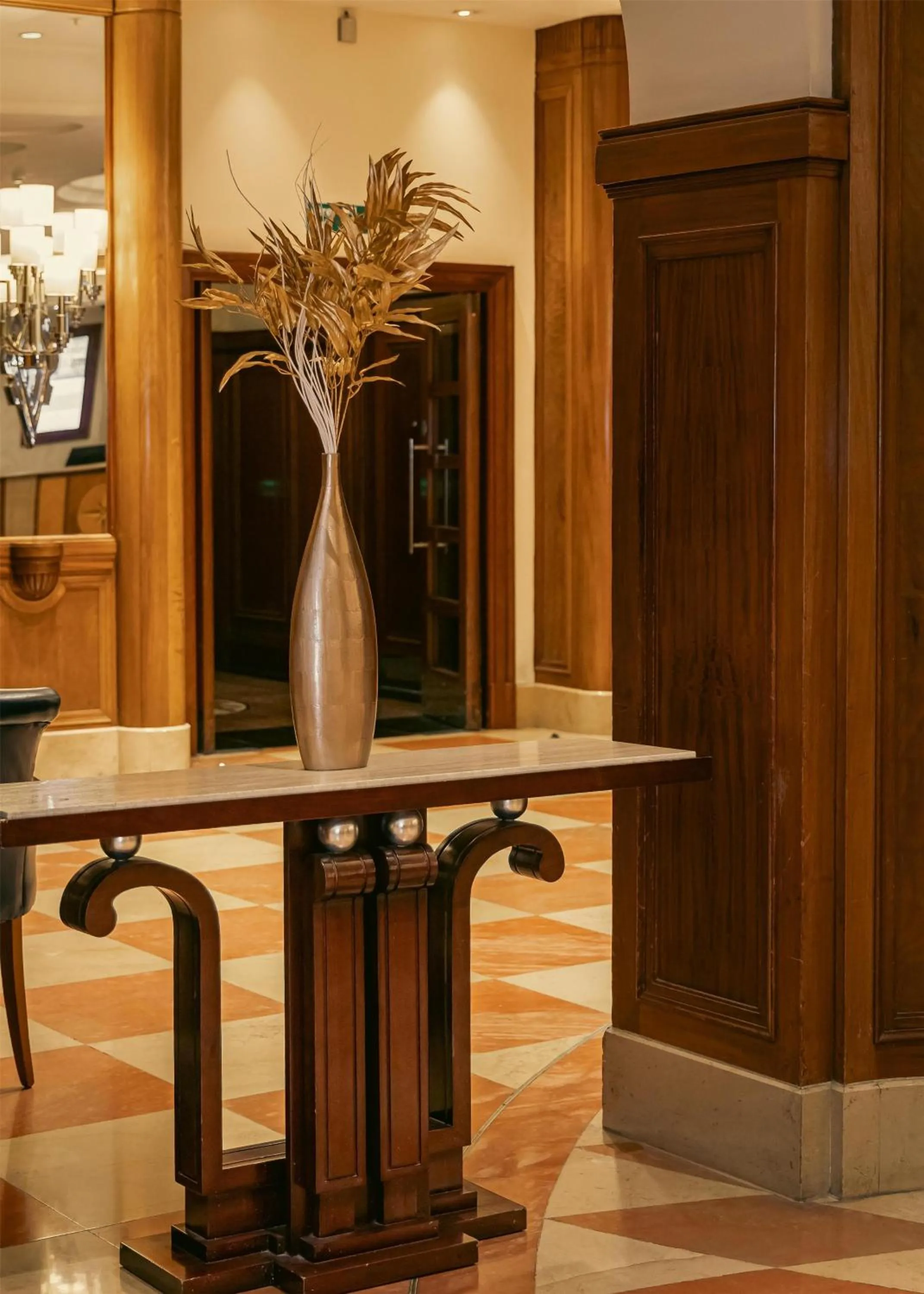 Lobby or reception in Hilton London Paddington