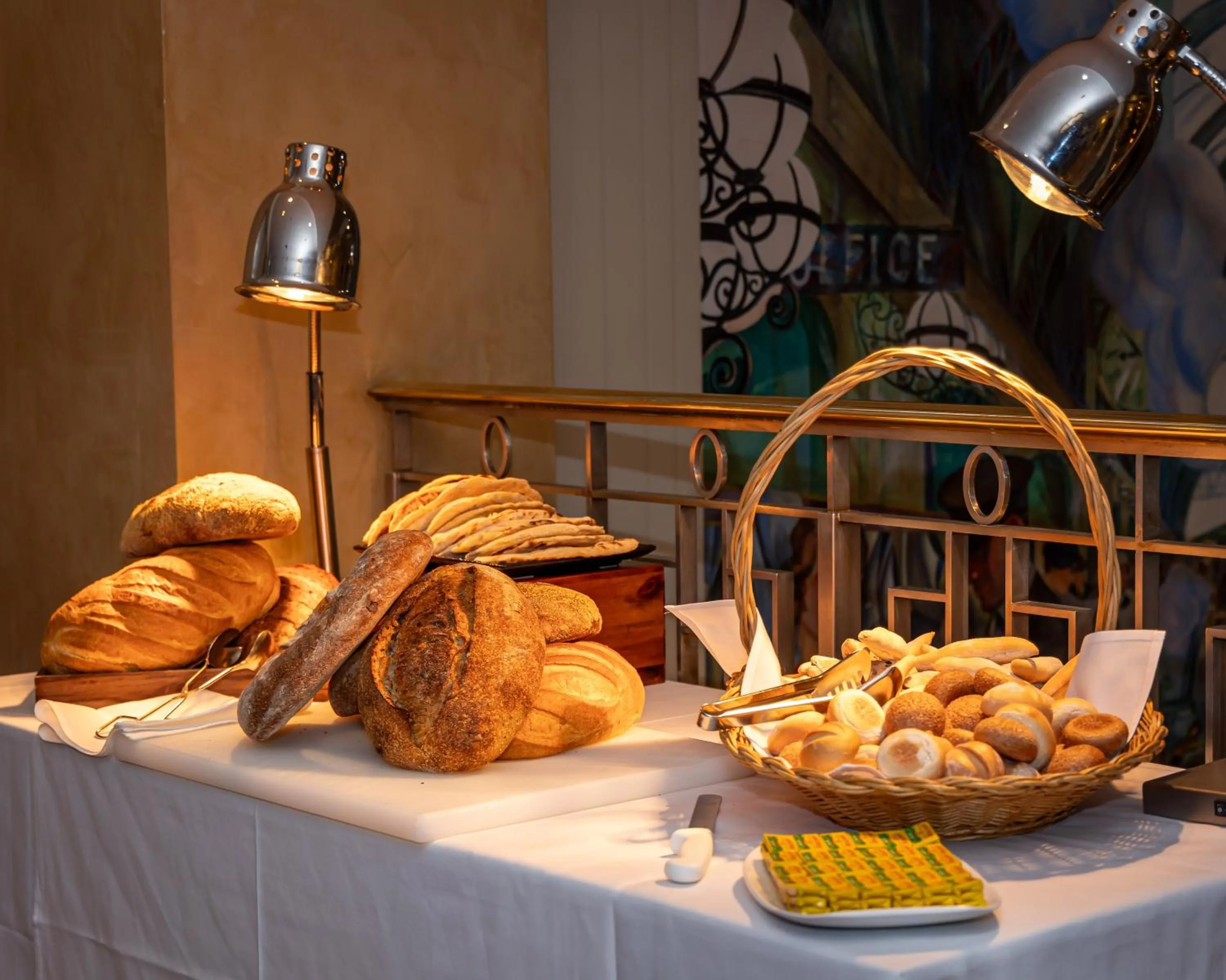 Dining area in Hilton London Paddington