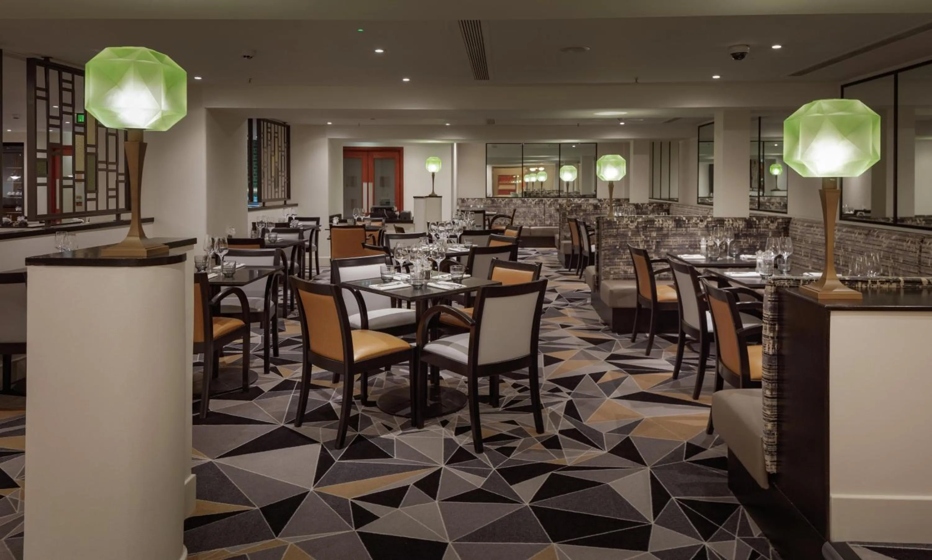 Restaurant/places to eat in Hilton London Paddington