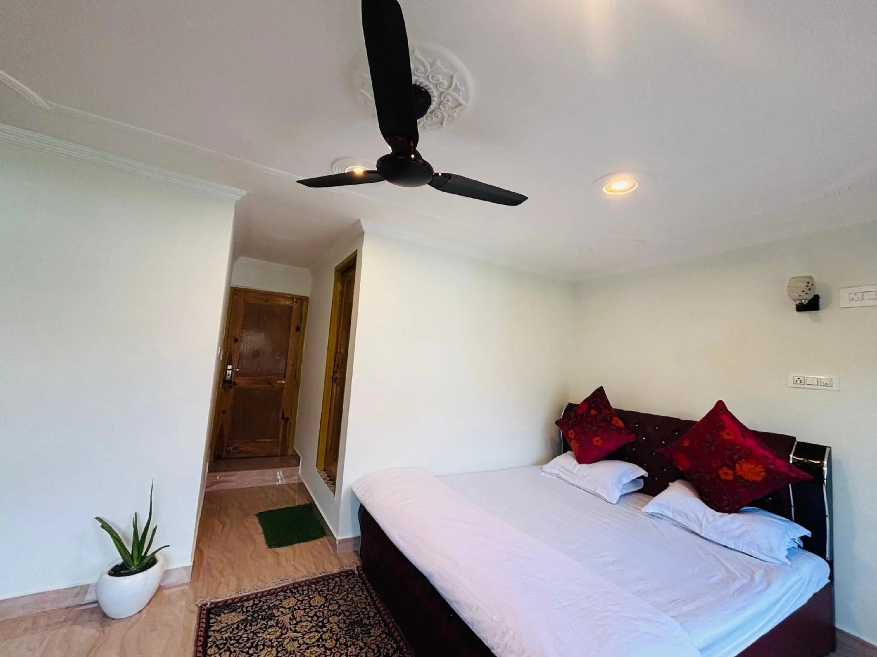 Bed in Hotel Crescent