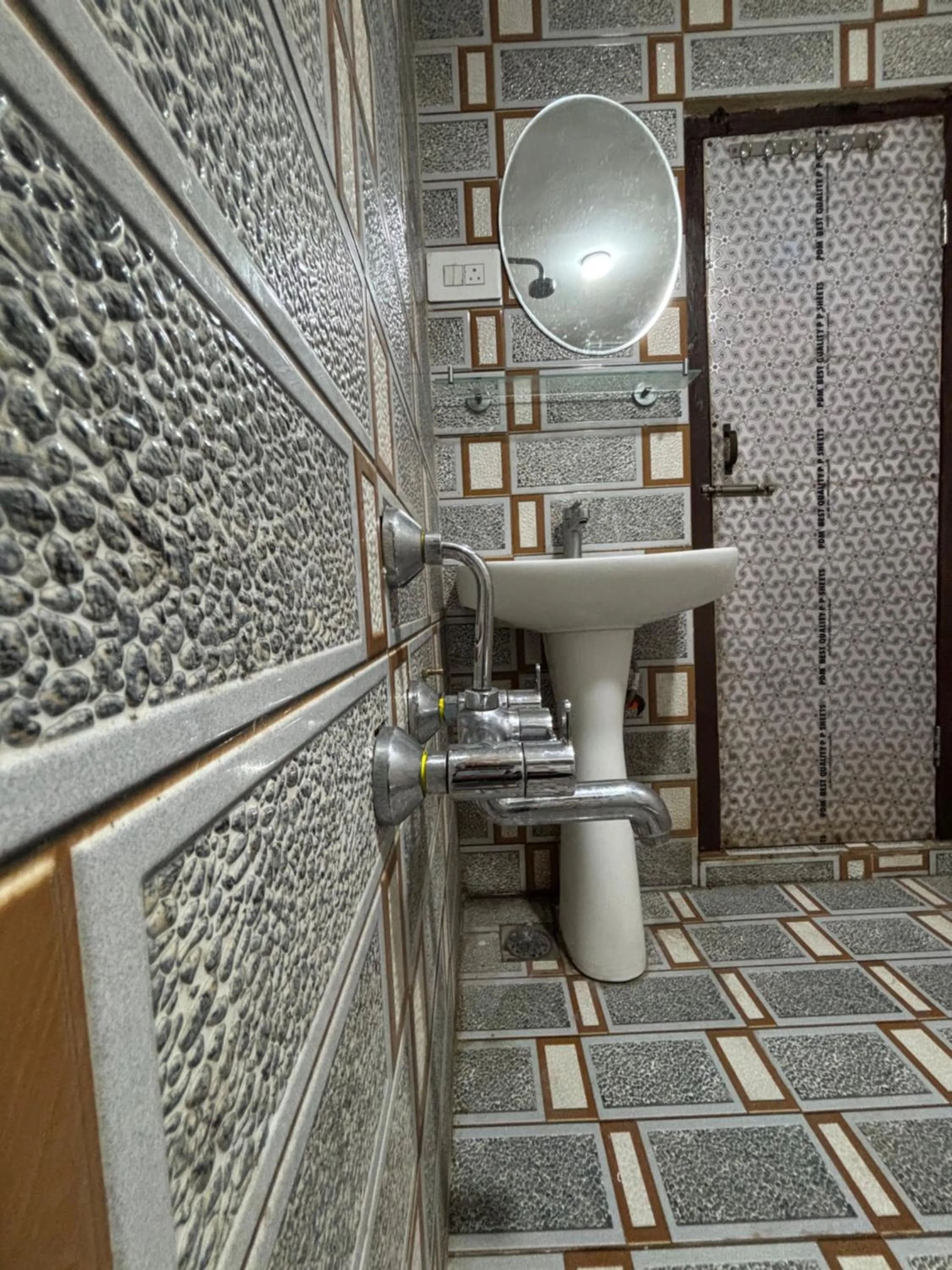 Bathroom in Hotel Crescent