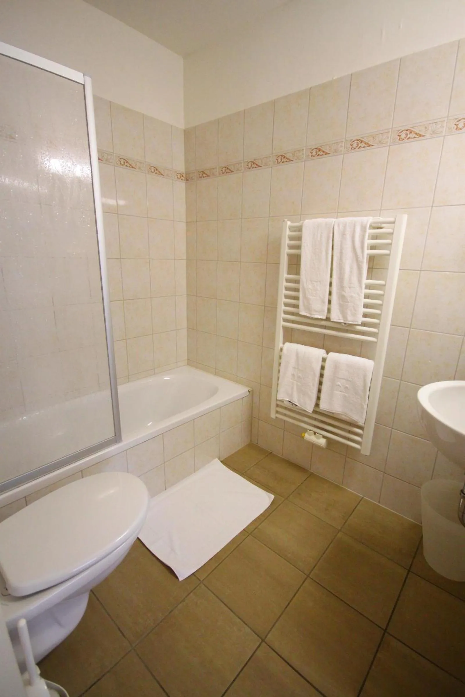 Shower in Hotel-Gasthof Restaurant Murblick