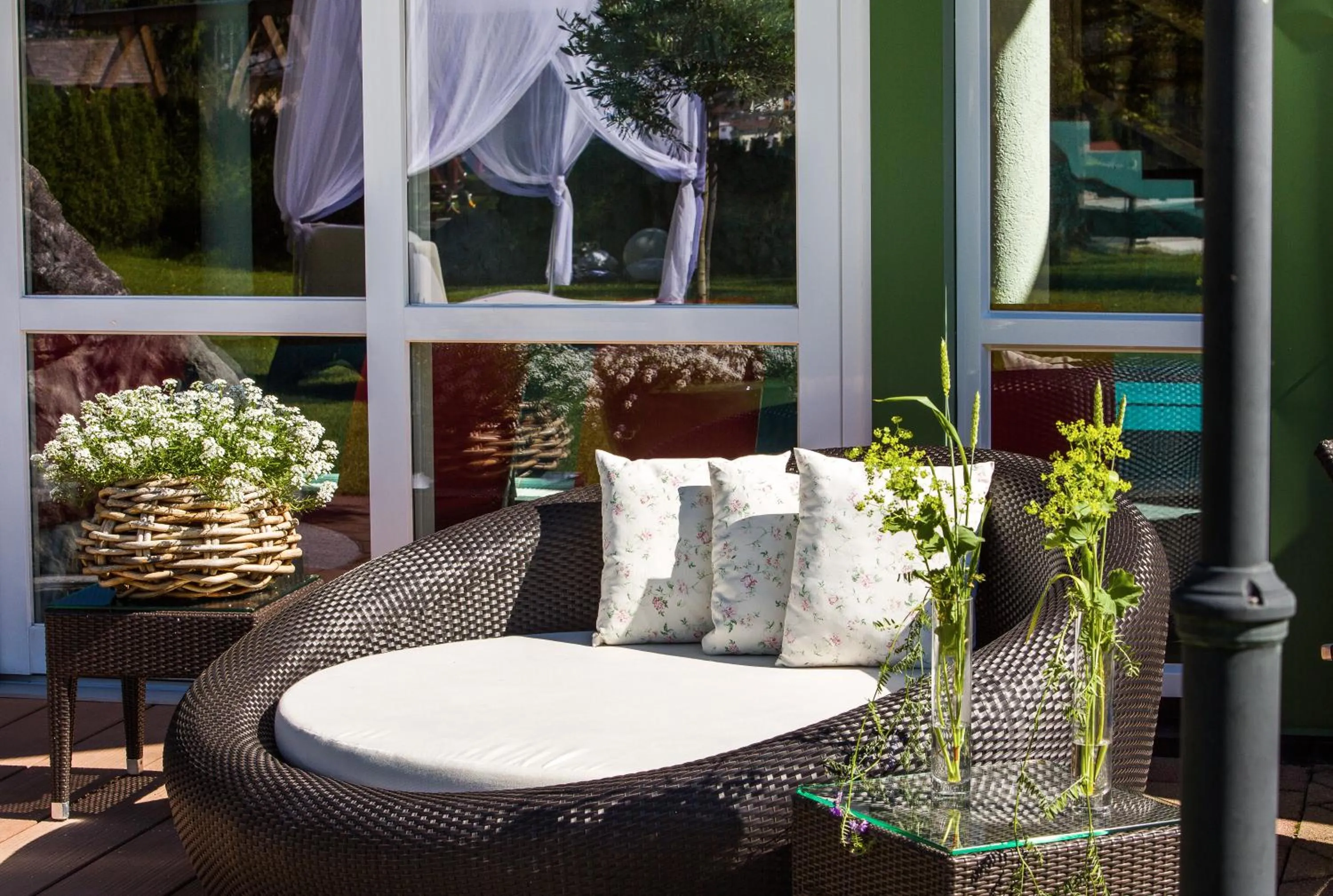 Patio in Haller's Geniesserhotel