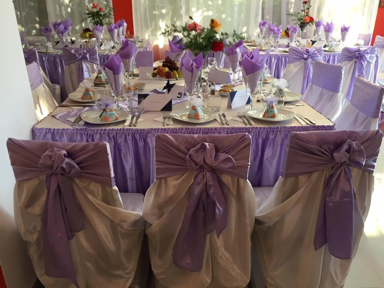 Restaurant/places to eat in Hotel Continental