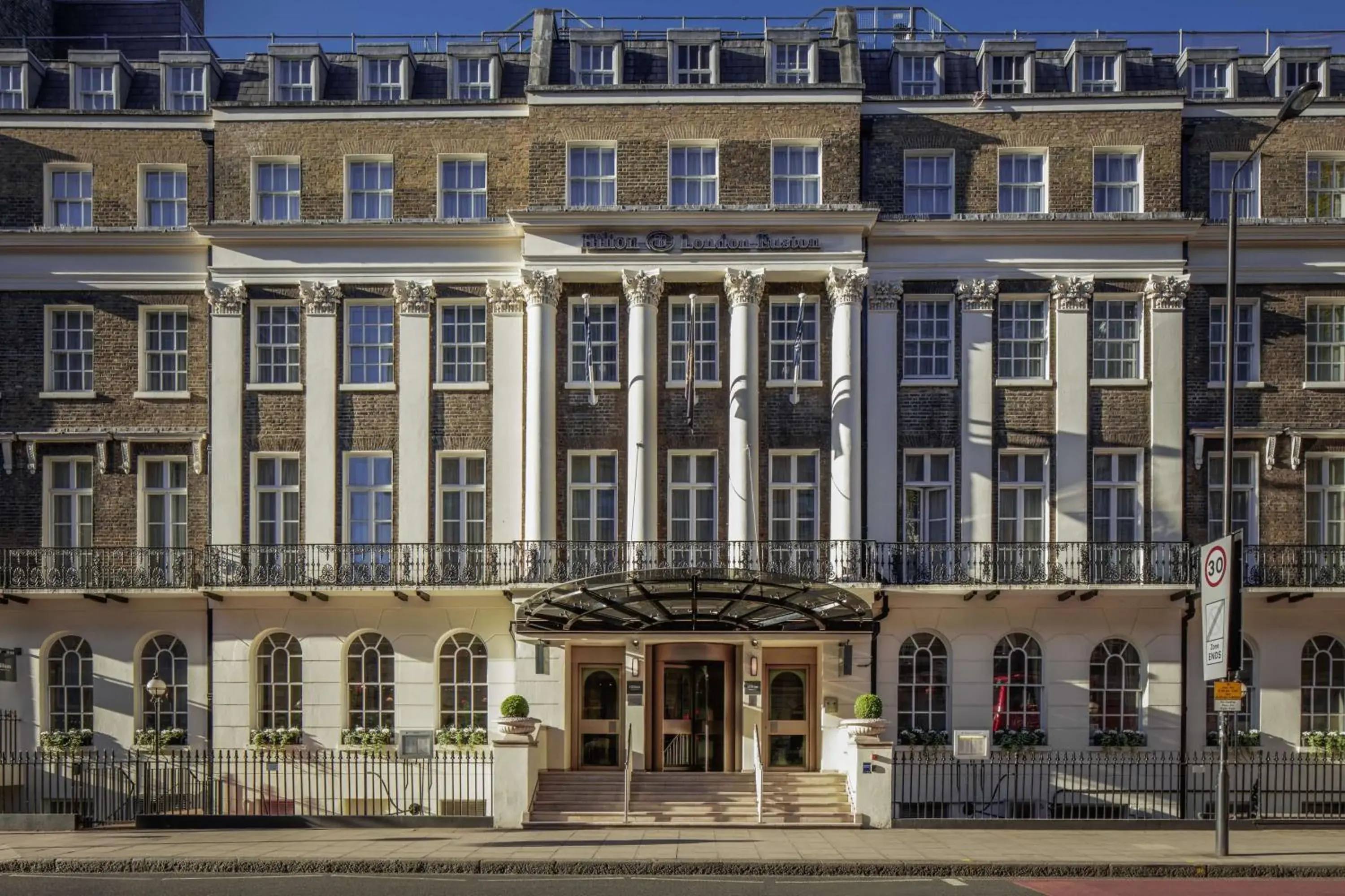 Property building in Hilton London Euston Property building in Hilton London Euston