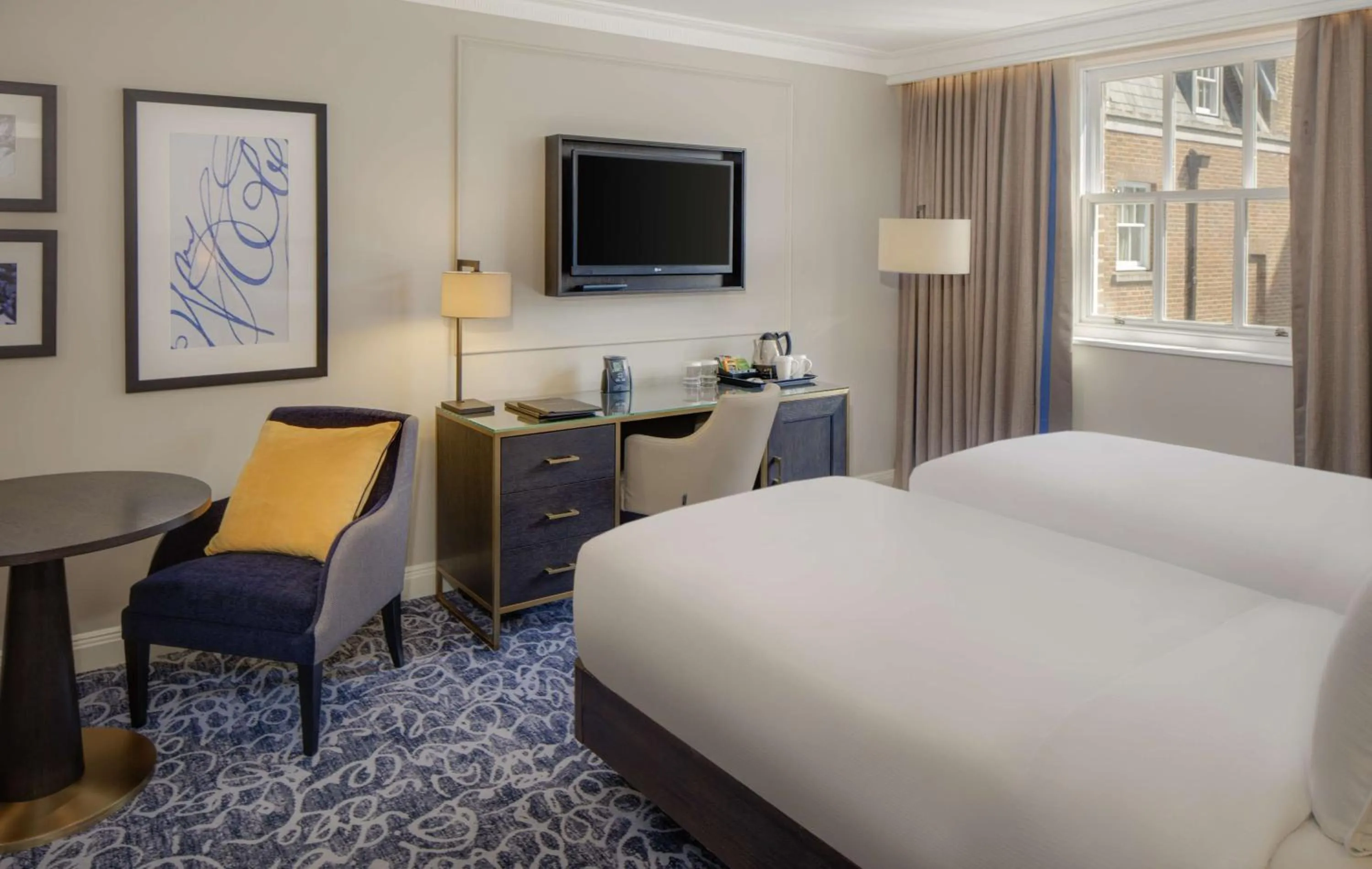 Bed in Hilton London Euston