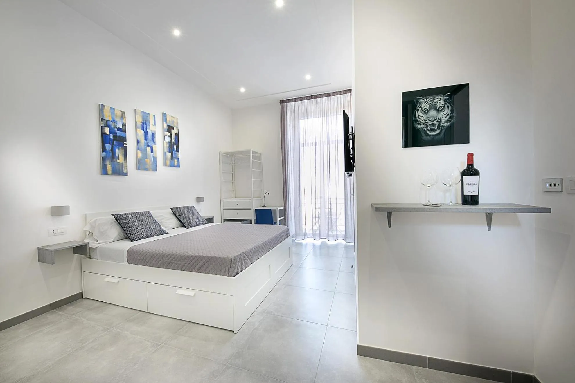 Bed in President Suites