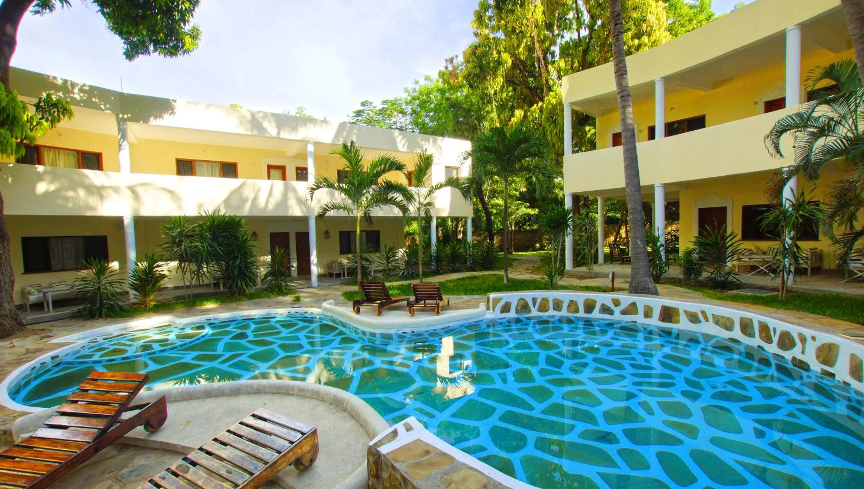 Swimming pool in Kilili Baharini Resort & Spa