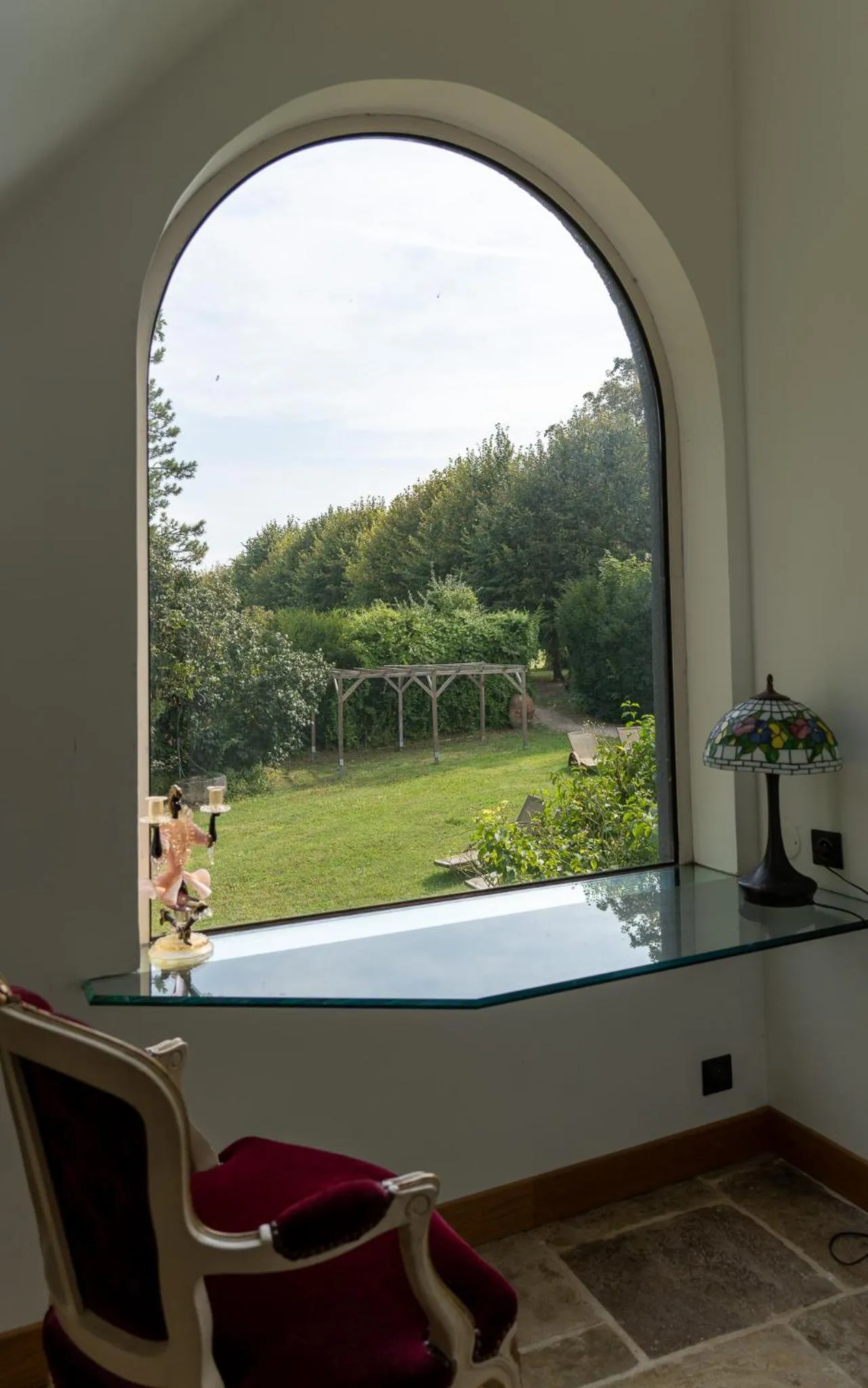 Seating area in L'abbaye Saint Michel
