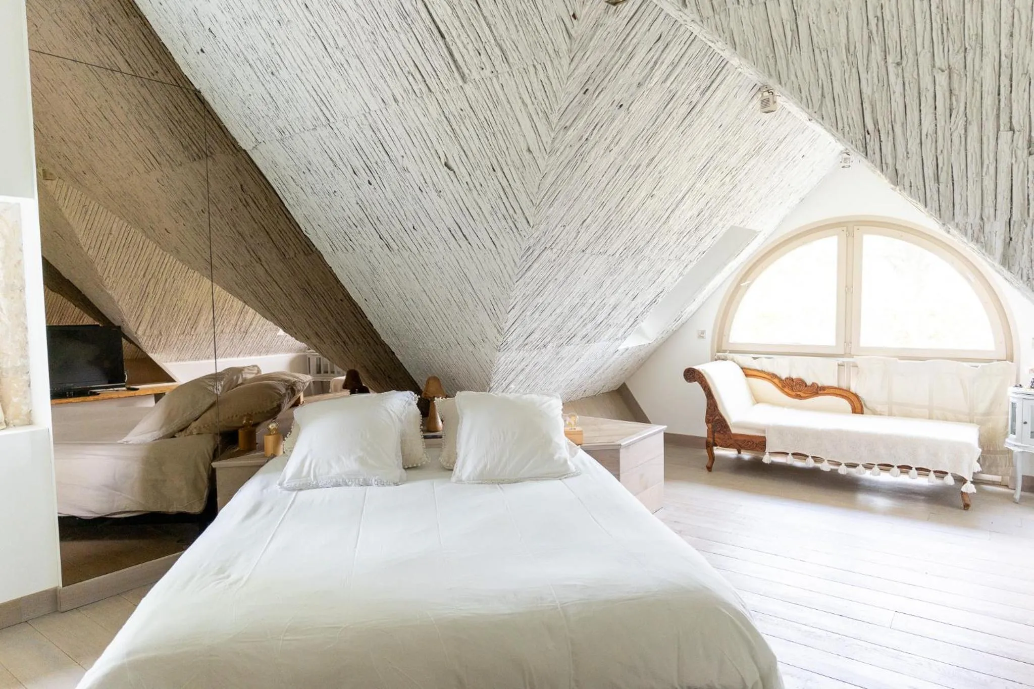 Bed in L'abbaye Saint Michel