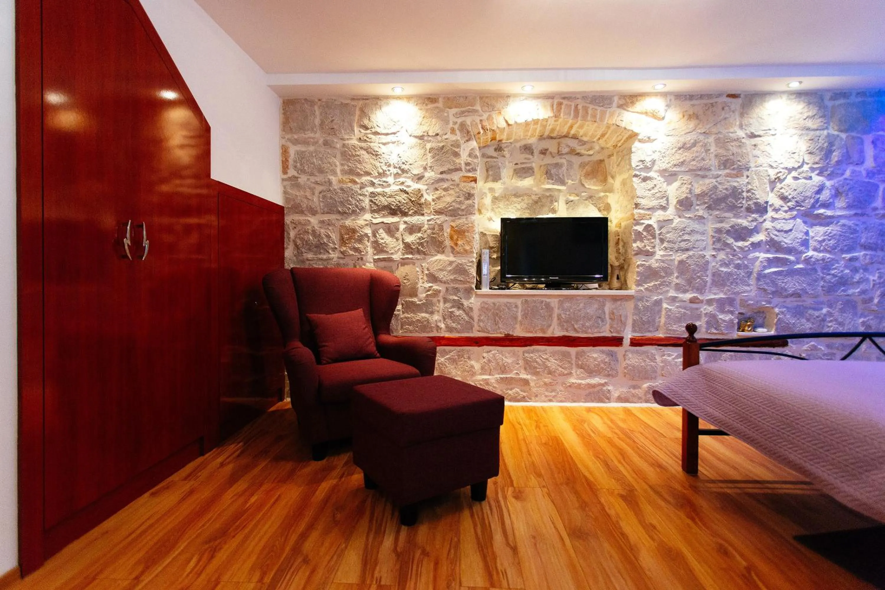 TV and multimedia, Bed in House Sandra