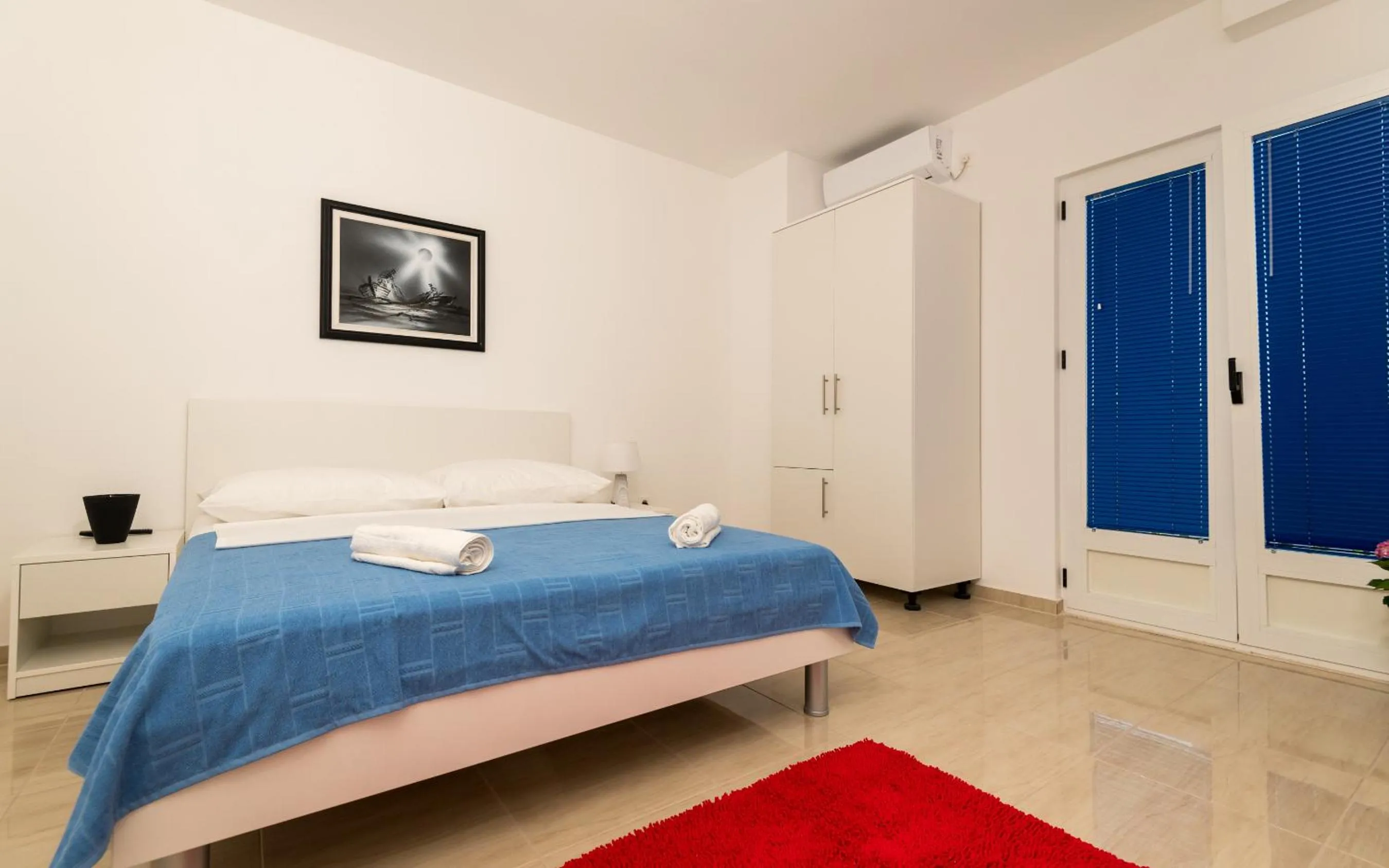 Bedroom, Bed in Villa Doris